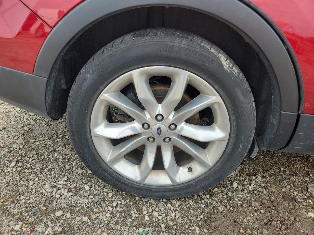 2015 Ford Explorer Limited Red vin: 1FM5K8F83FGA40452 Damage: Right Rear Wheel, Curb Rash, 1 To 2 Inches