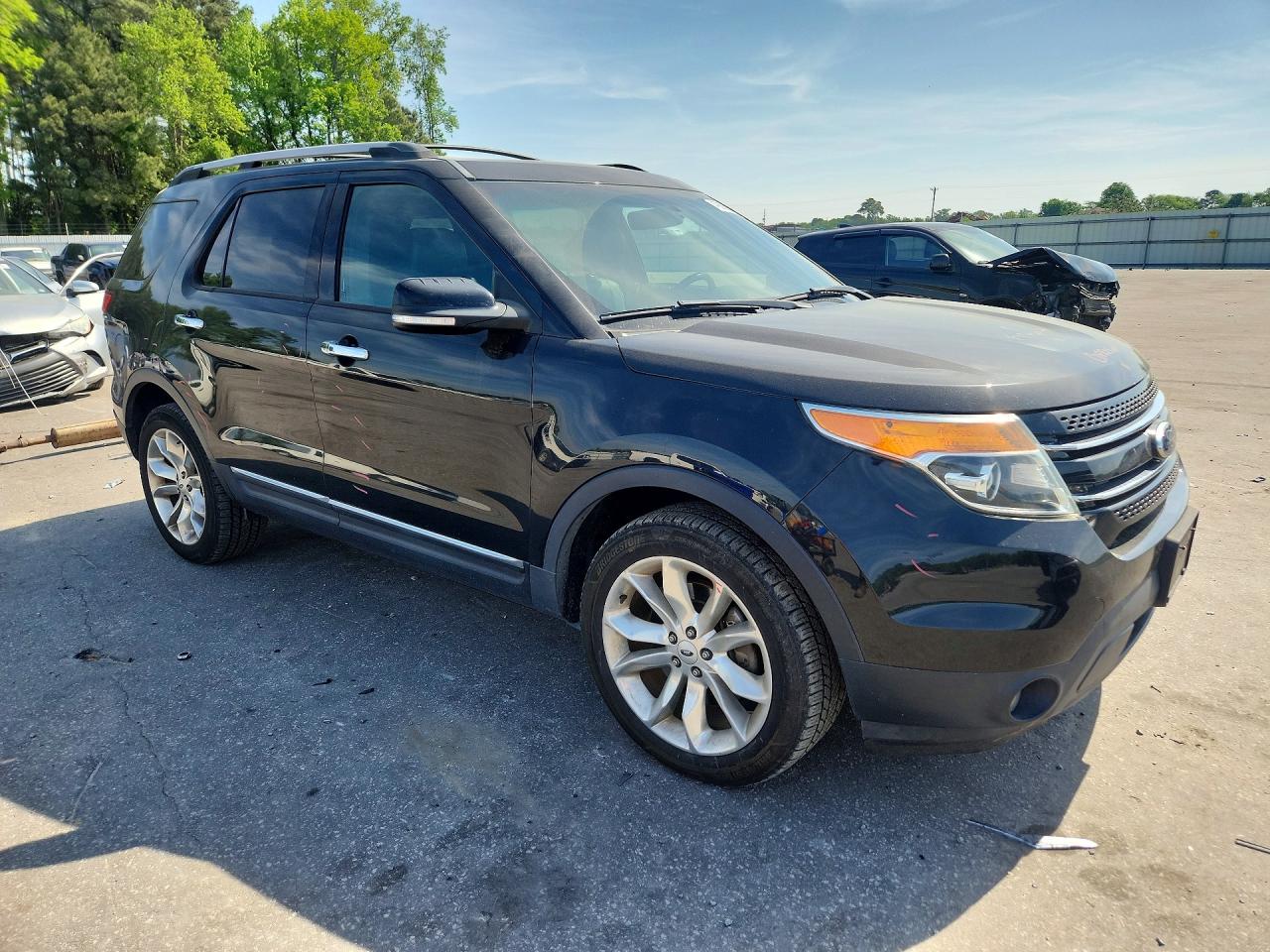 2015 Ford Explorer Limited Черный vin: 1FM5K8F83FGB56878