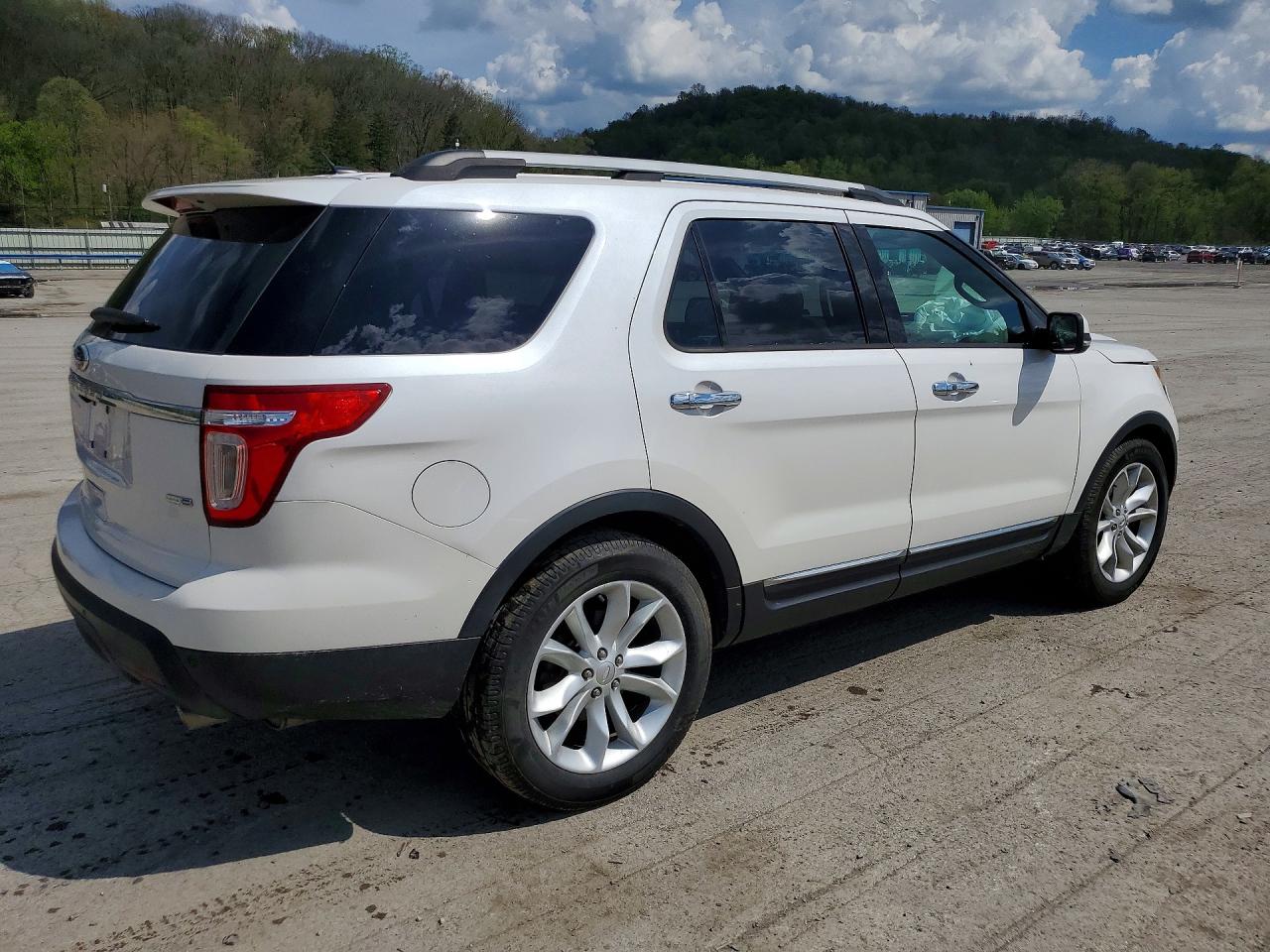 2013 Ford Explorer White vin: 1FM5K8F84DGA22961
