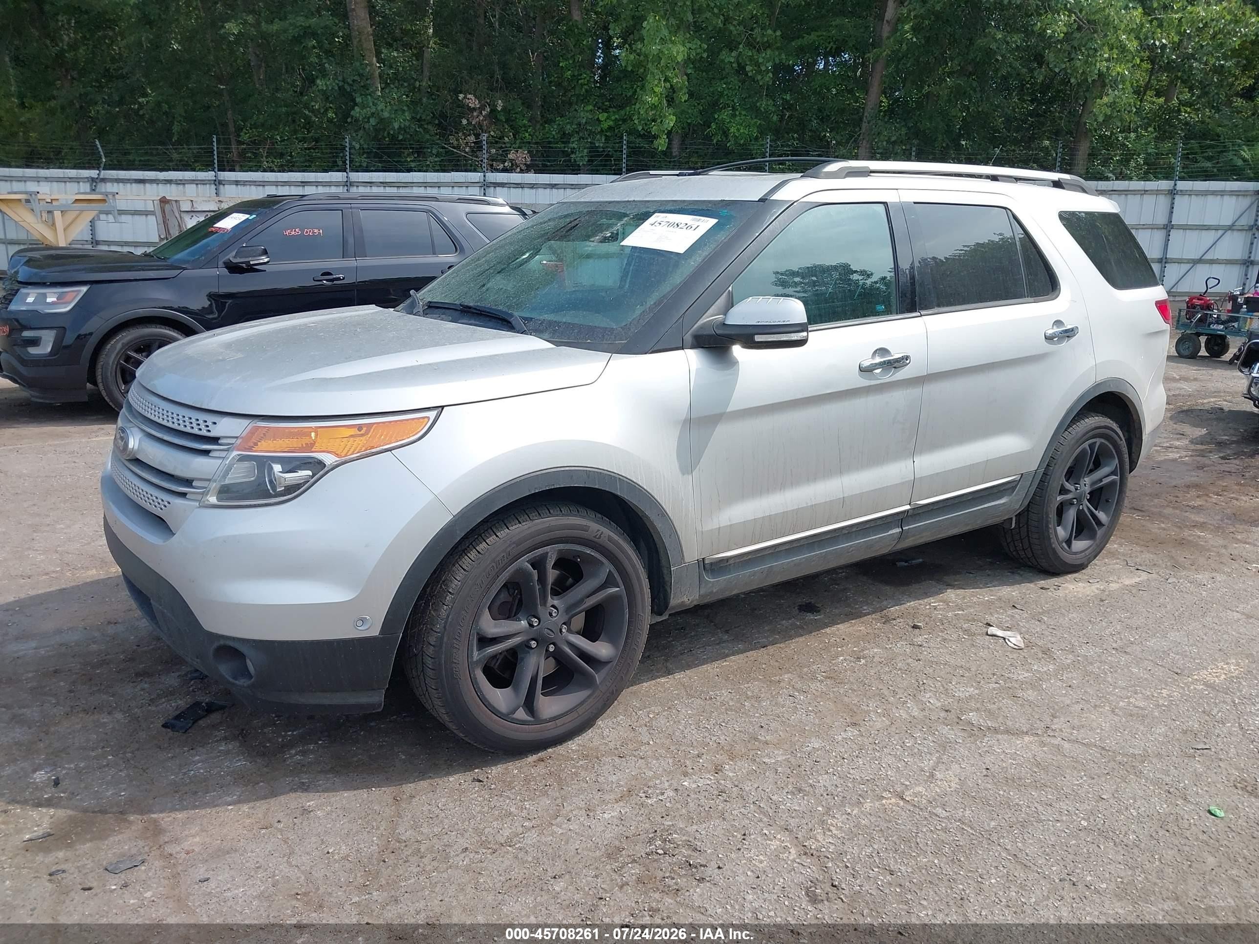 2014 Ford Explorer Limited Серебряный vin: 1FM5K8F84EGA42757