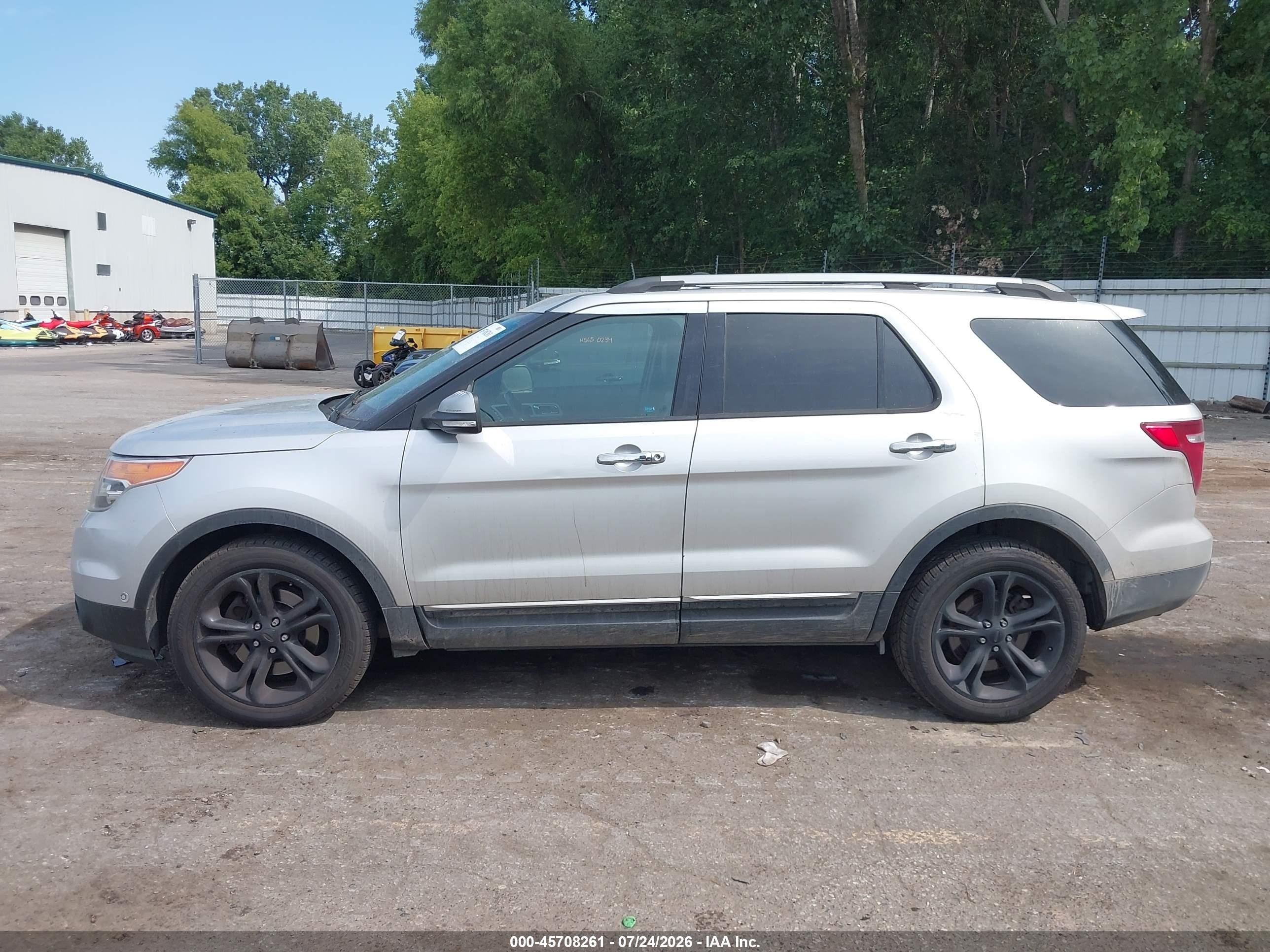2014 Ford Explorer Limited Серебряный vin: 1FM5K8F84EGA42757