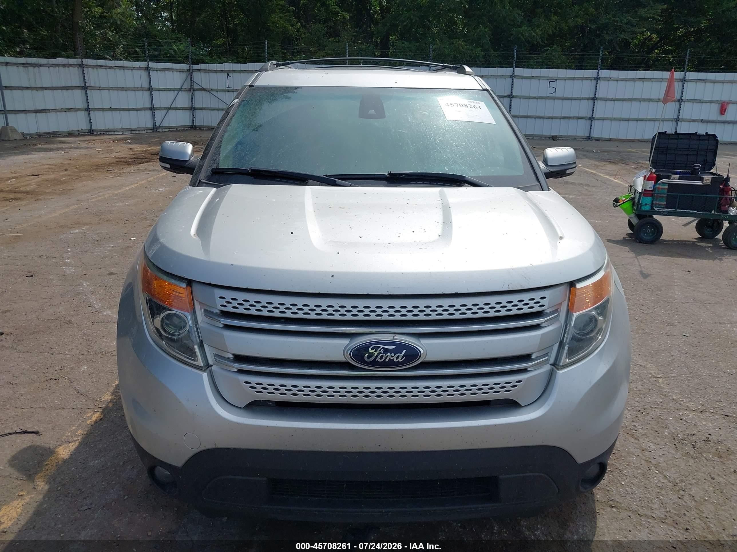 2014 Ford Explorer Limited Серебряный vin: 1FM5K8F84EGA42757