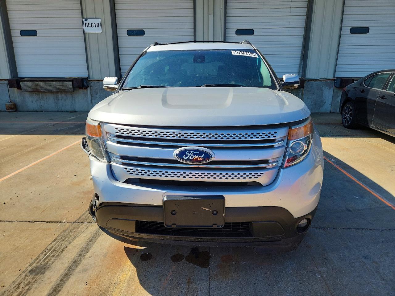 2015 Ford Explorer Limited Silver vin: 1FM5K8F84FGA52951