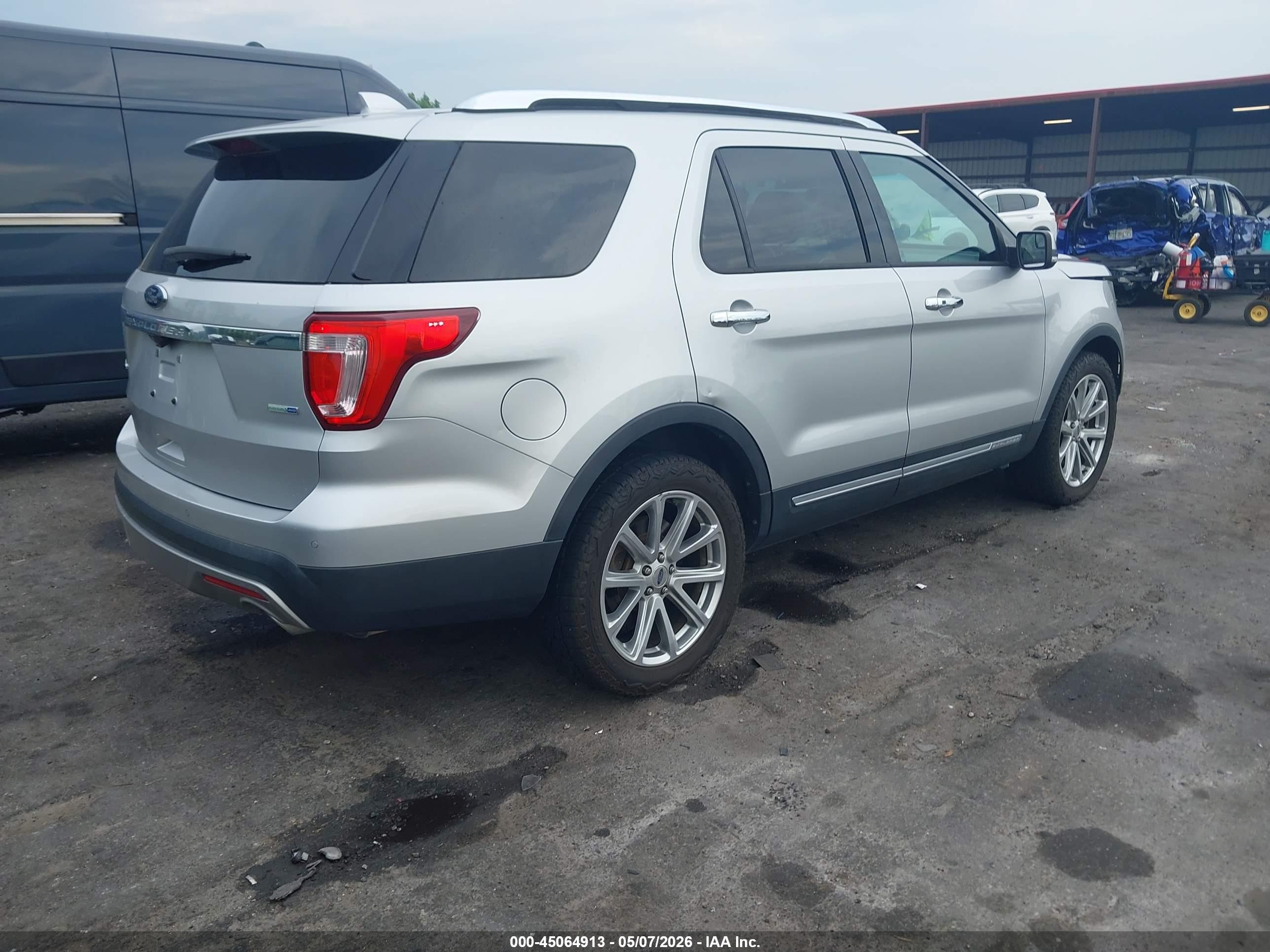 2016 Ford Explorer Limited Серебряный vin: 1FM5K8F84GGA32751