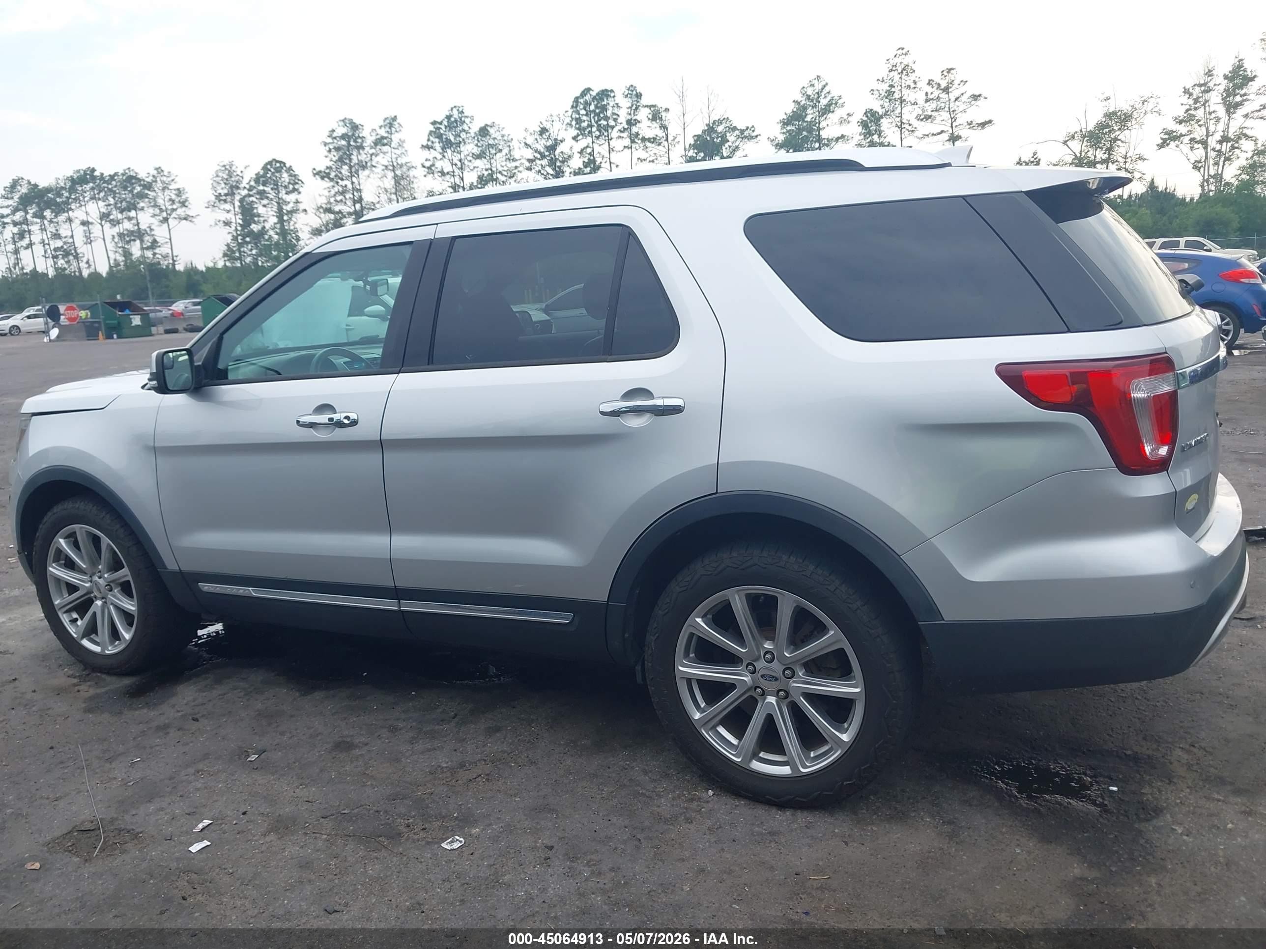 2016 Ford Explorer Limited Серебряный vin: 1FM5K8F84GGA32751