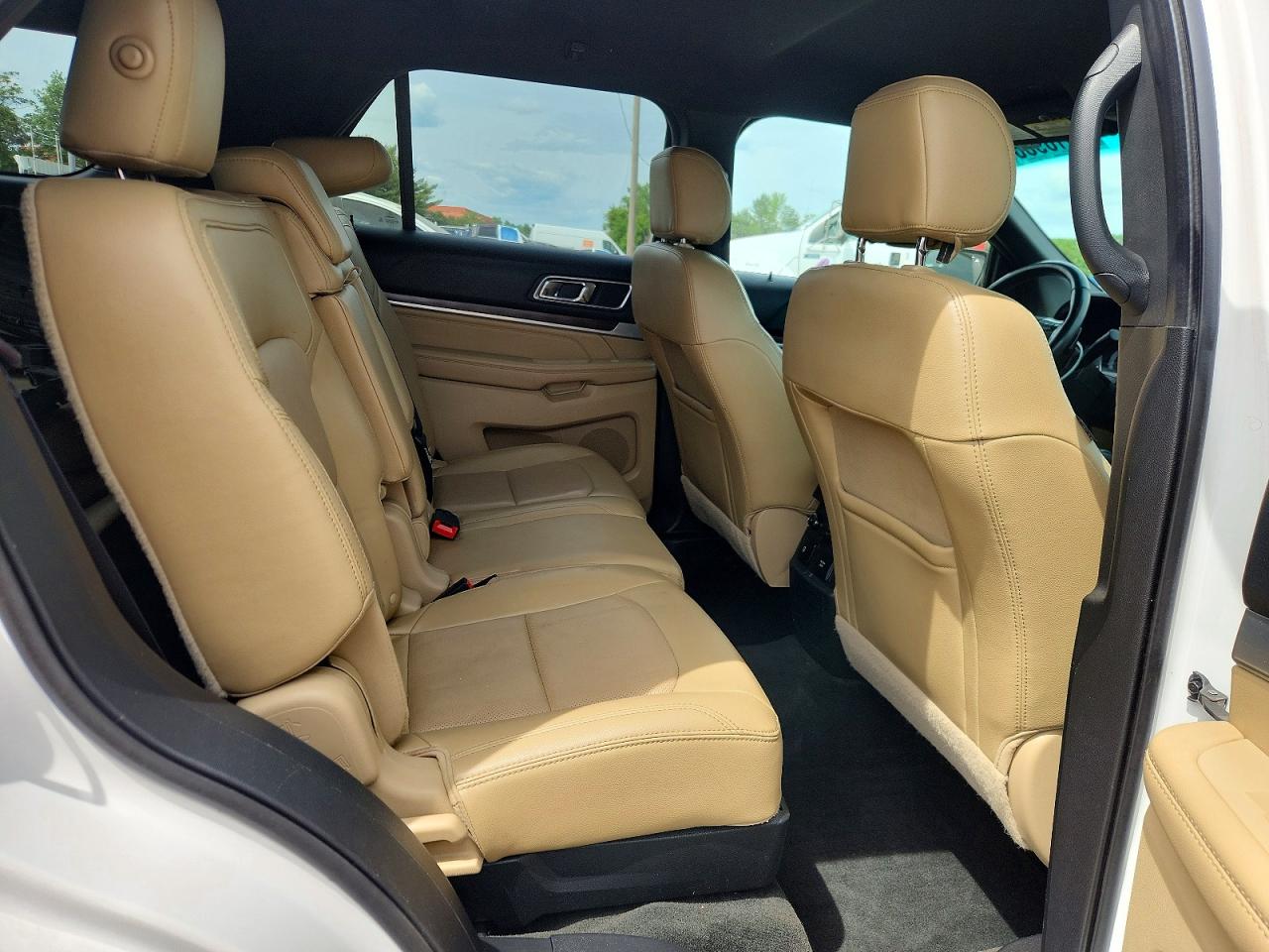2016 Ford Explorer Limited White vin: 1FM5K8F84GGC42525