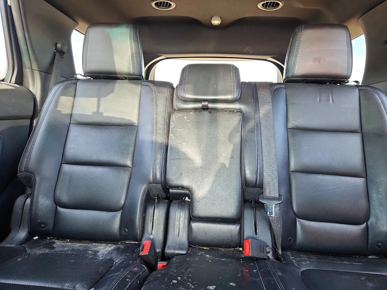 2013 Ford Explorer White vin: 1FM5K8F85DGA00645