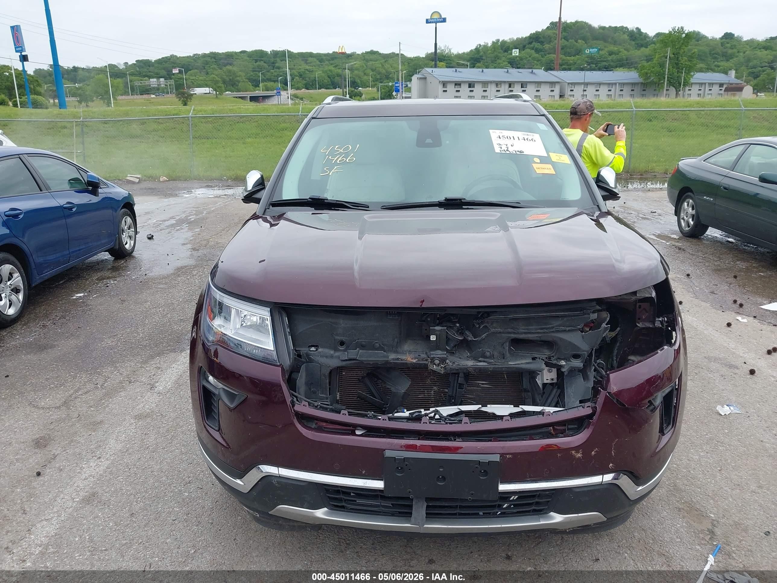2019 Ford Explorer Limited Красный vin: 1FM5K8F85KGA38146