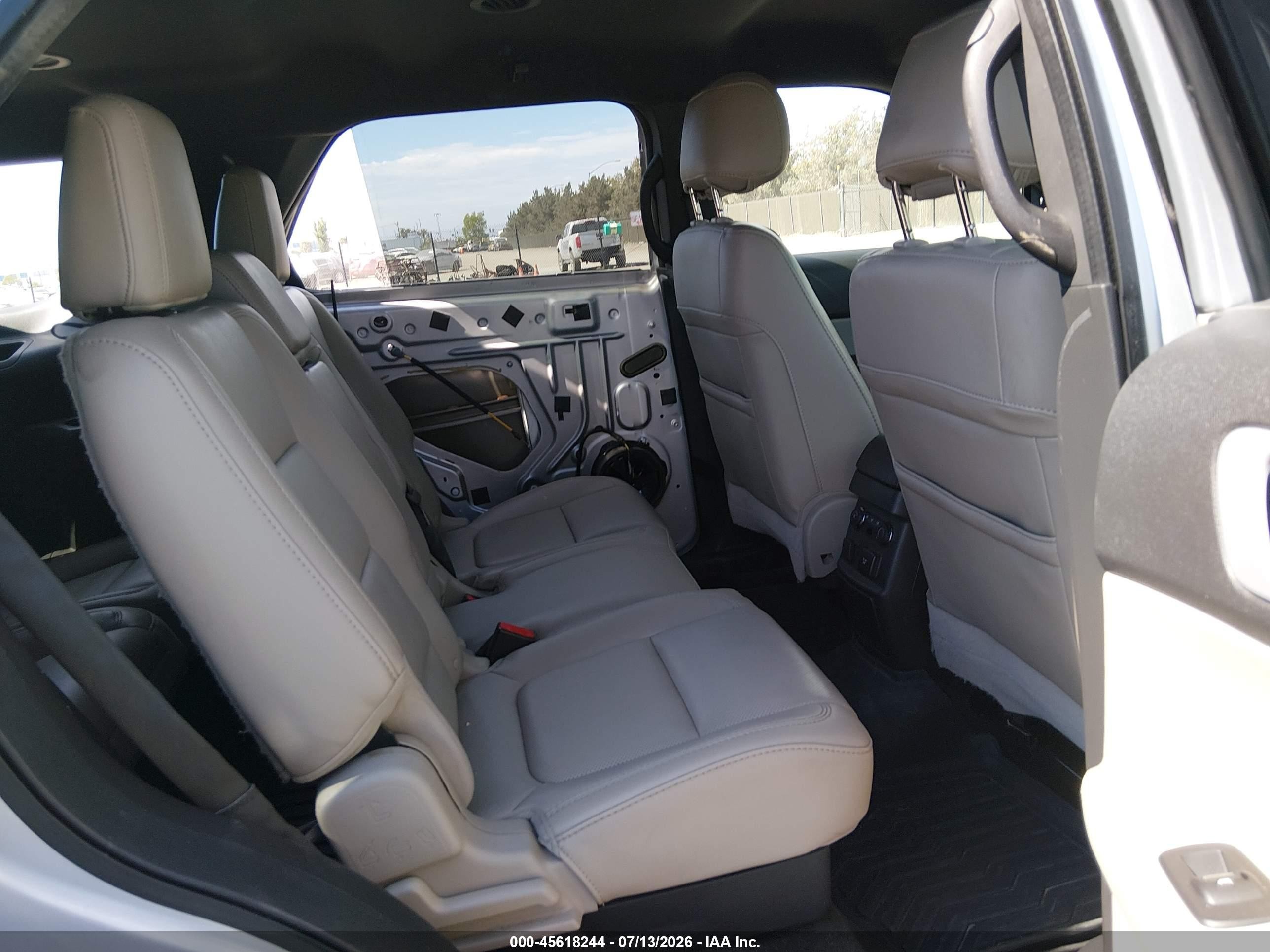 2013 Ford Explorer Limited Silver vin: 1FM5K8F86DGC24801