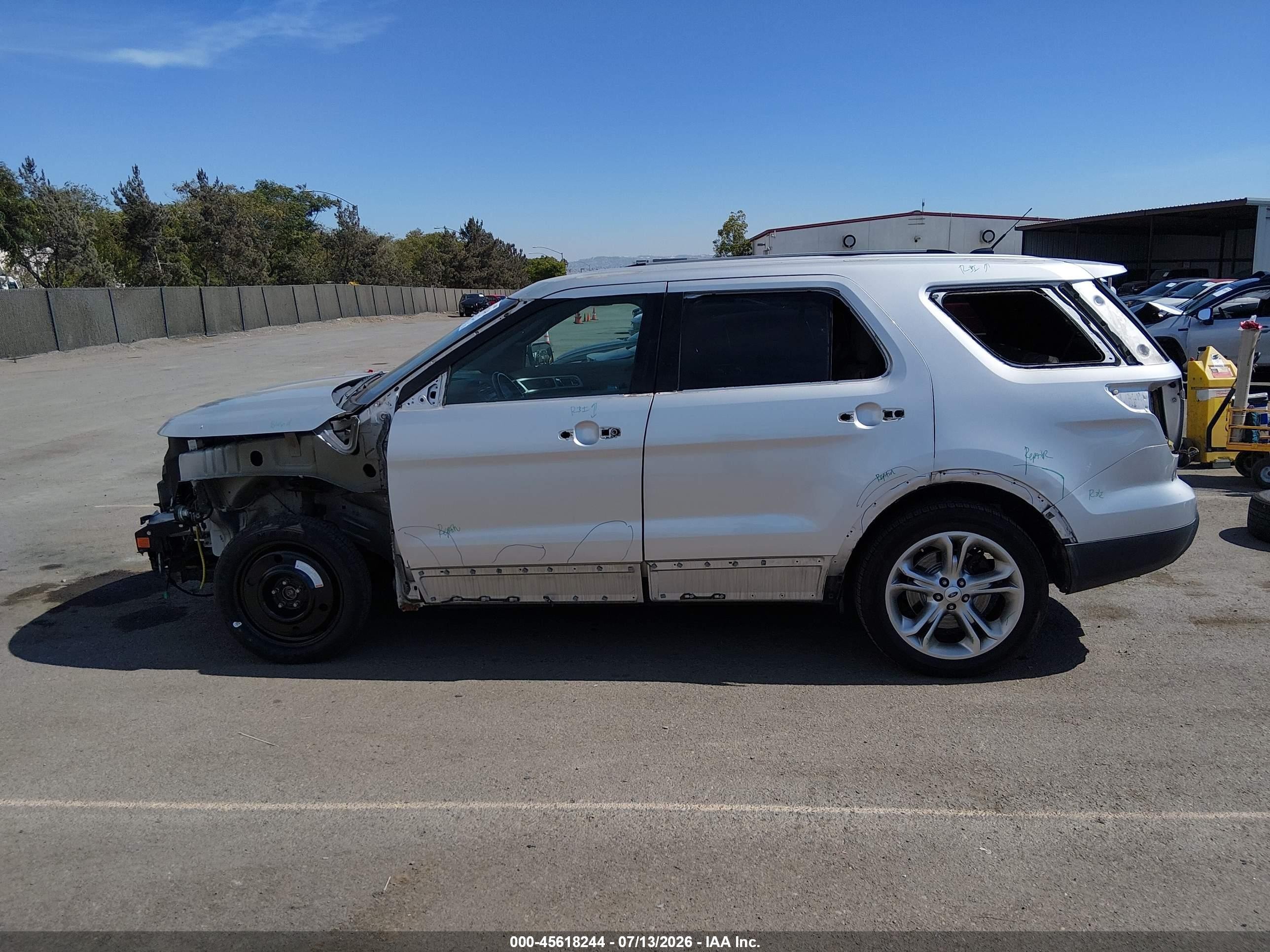 2013 Ford Explorer Limited Silver vin: 1FM5K8F86DGC24801