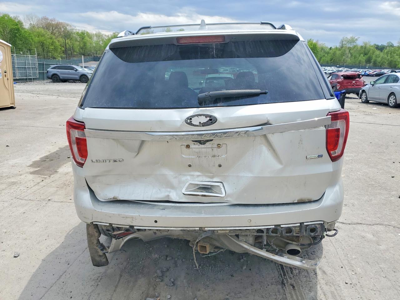 2016 Ford Explorer Limited Silver vin: 1FM5K8F86GGC23751