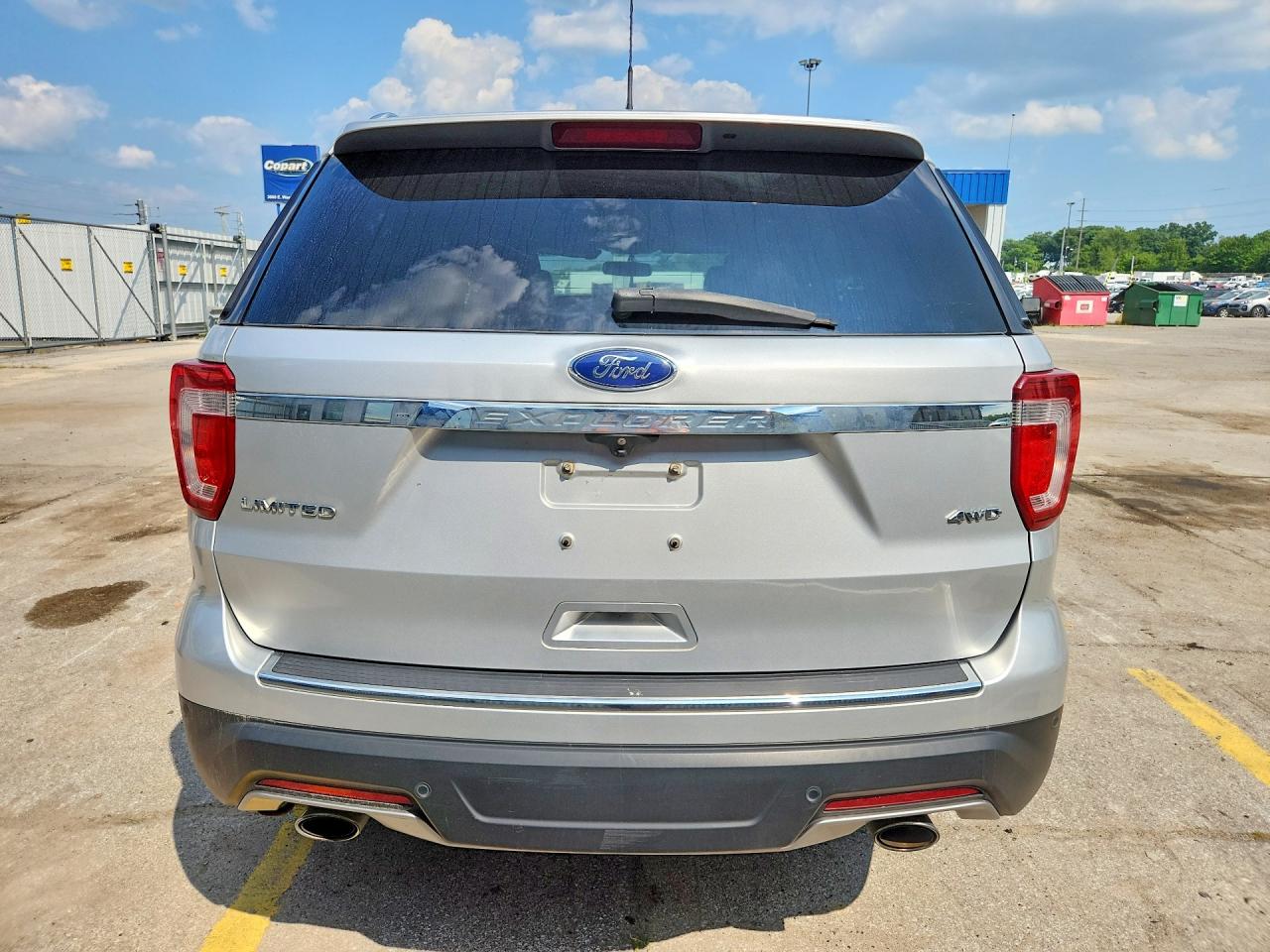 2018 Ford Explorer Limited Silver vin: 1FM5K8F86JGA57352