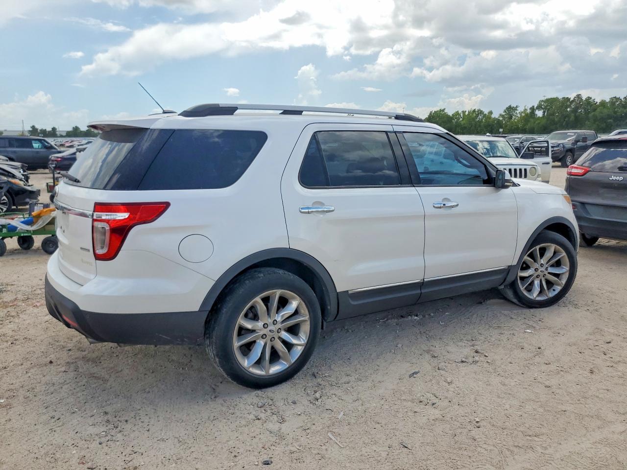 2013 Ford Explorer Limited Cream vin: 1FM5K8F87DGA92809