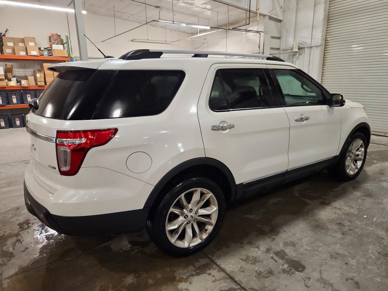 2015 Ford Explorer Limited White vin: 1FM5K8F87FGB25097