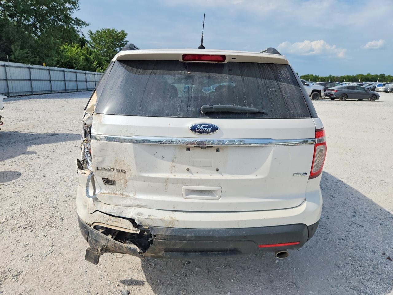 2015 Ford Explorer Limited White vin: 1FM5K8F87FGC69930