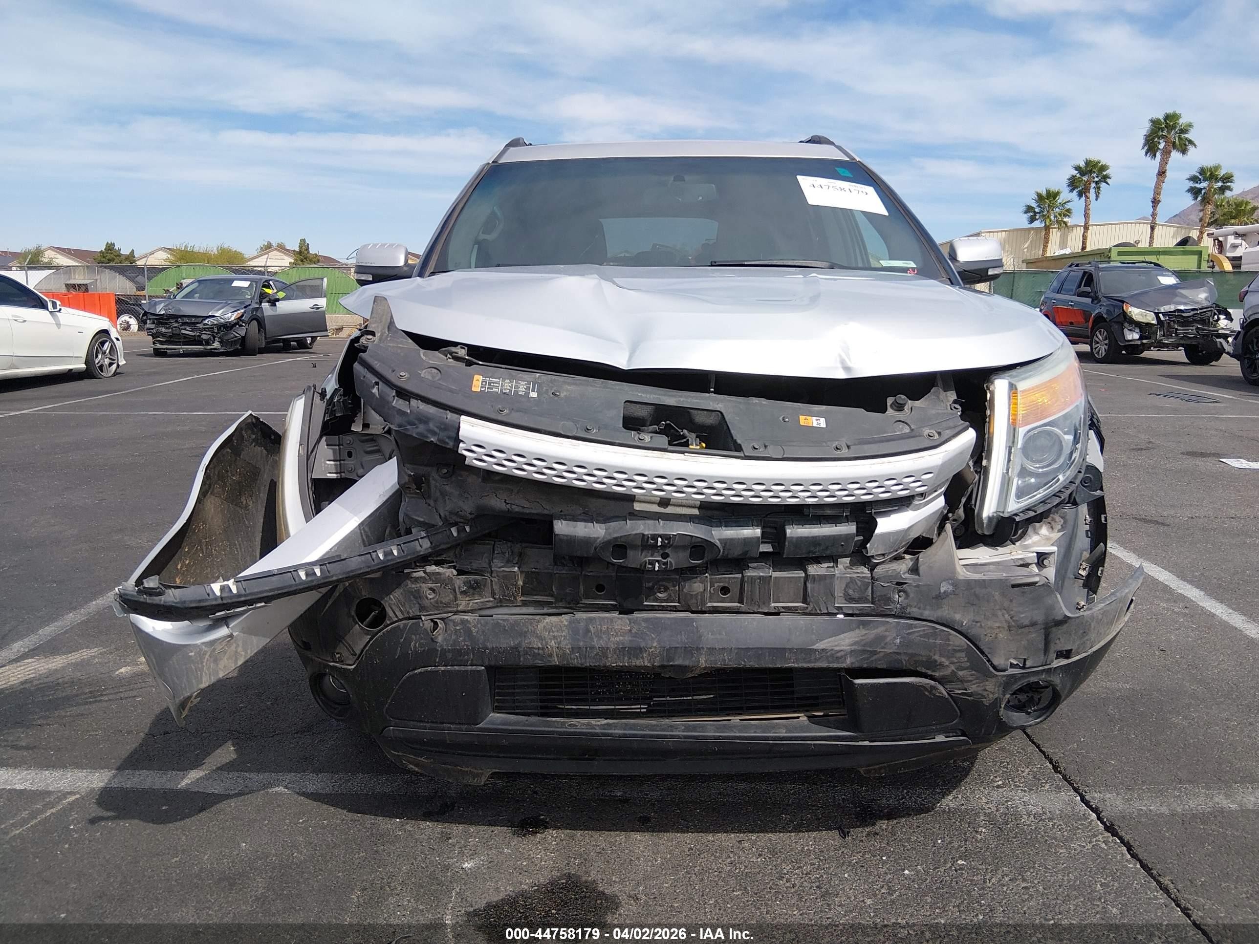 2015 Ford Explorer Limited Silver vin: 1FM5K8F88FGA56310