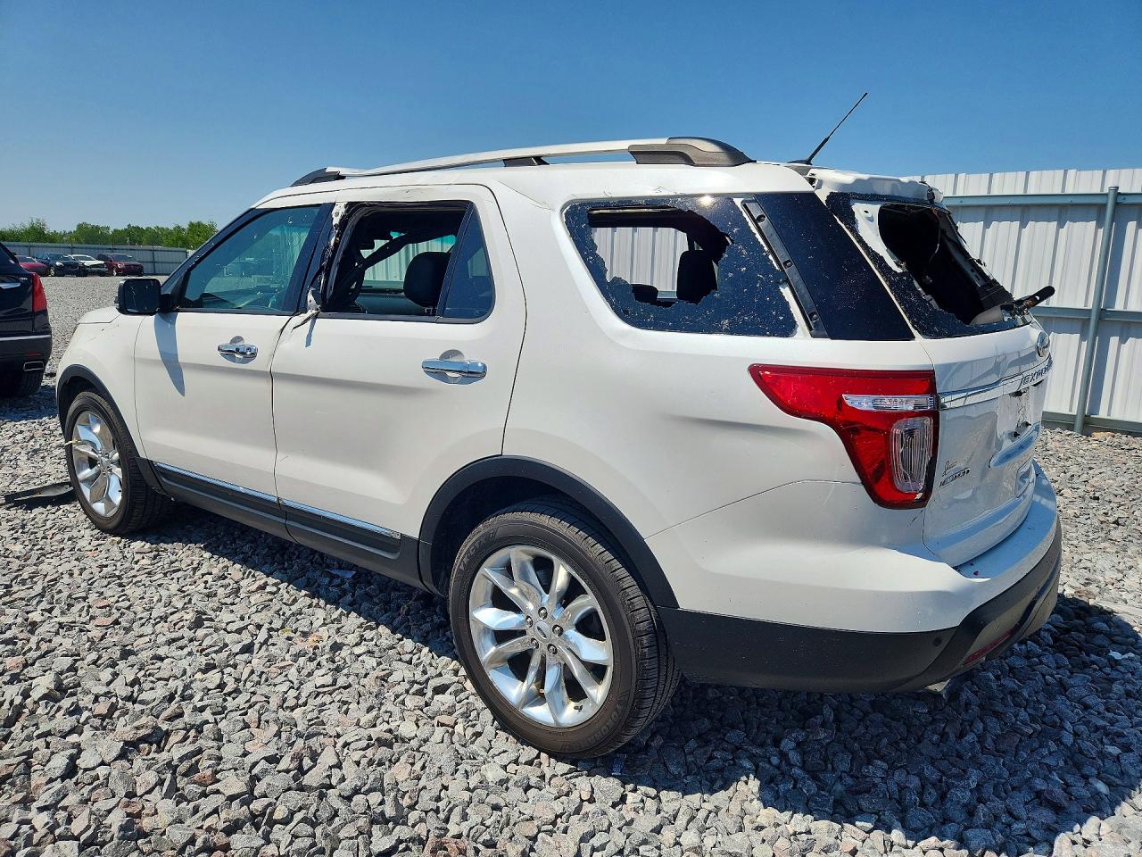 2015 Ford Explorer Limited White vin: 1FM5K8F88FGC36824
