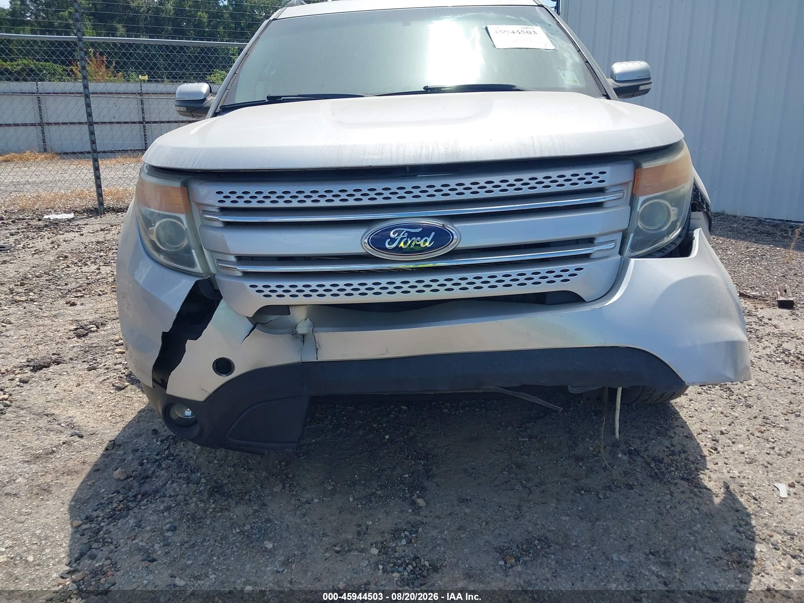 2014 Ford Explorer Limited Серебряный vin: 1FM5K8F8XEGA28345