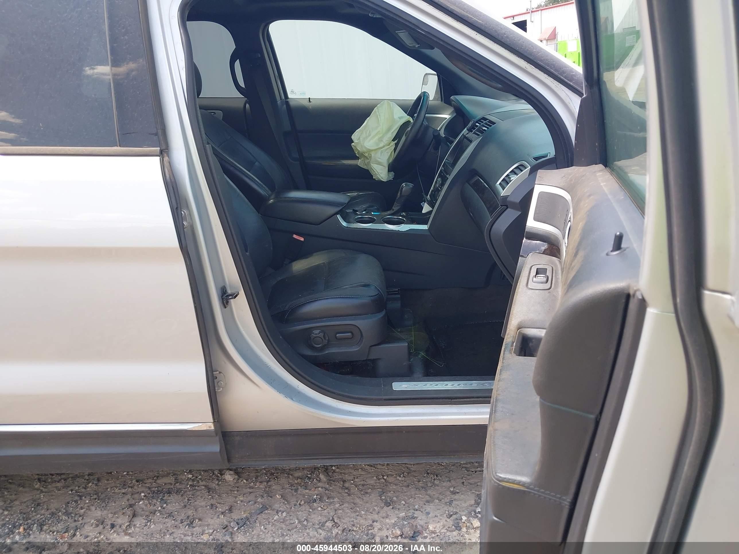 2014 Ford Explorer Limited Серебряный vin: 1FM5K8F8XEGA28345