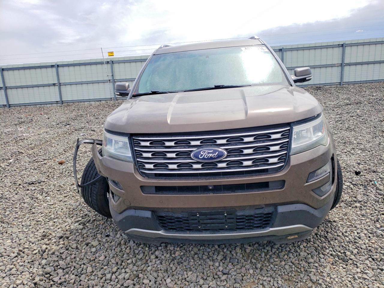 2016 Ford Explorer Limited Tan vin: 1FM5K8FHXGGA00340