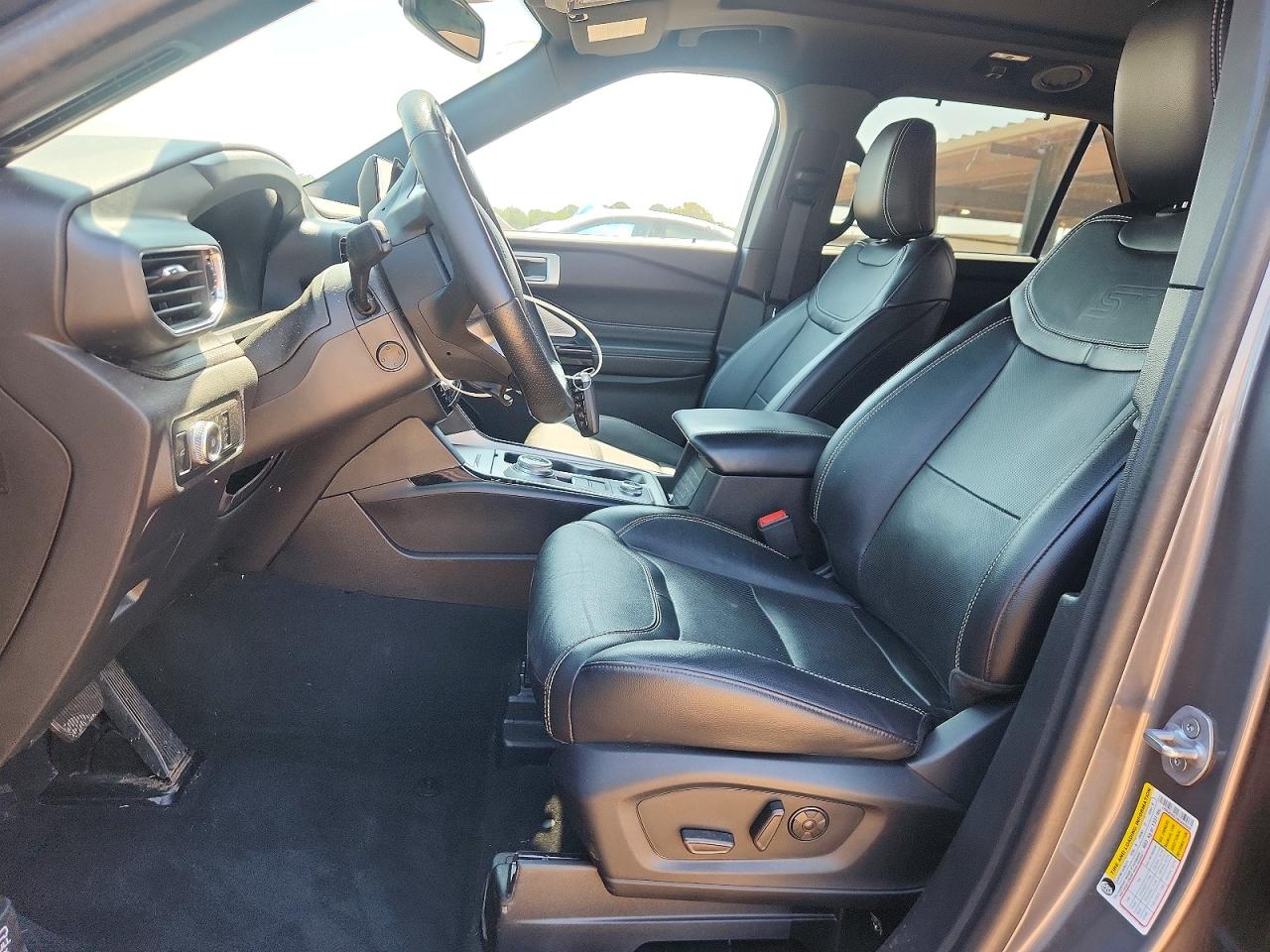 2022 Ford Explorer St Gray vin: 1FM5K8GC2NGA82659