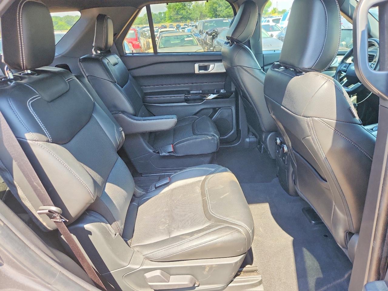 2022 Ford Explorer St Gray vin: 1FM5K8GC2NGA82659