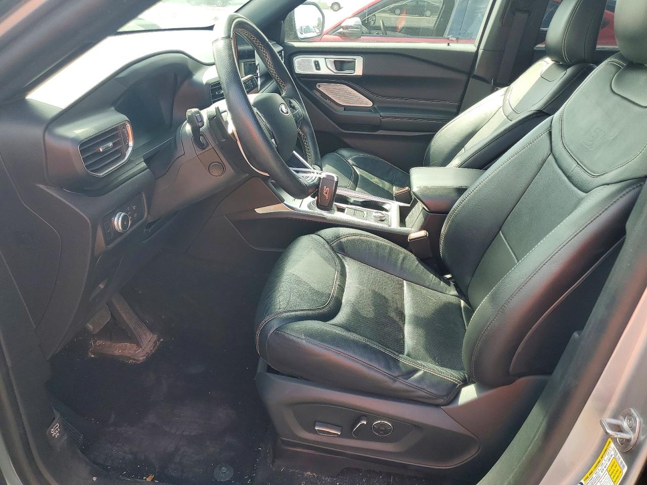 2020 Ford Explorer St Silver vin: 1FM5K8GC9LGA04098