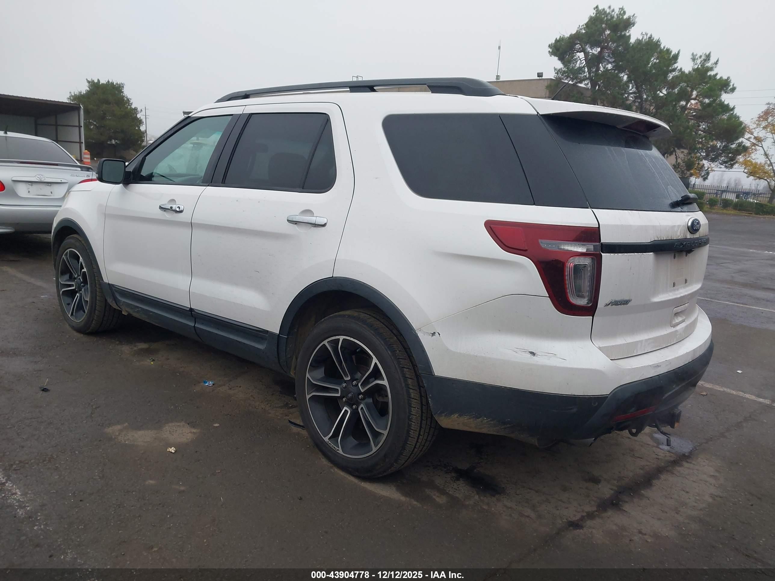 2014 Ford Explorer Sport White vin: 1FM5K8GT0EGA37848