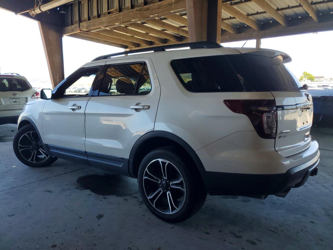 2015 Ford Explorer Sport White vin: 1FM5K8GT0FGA34739
