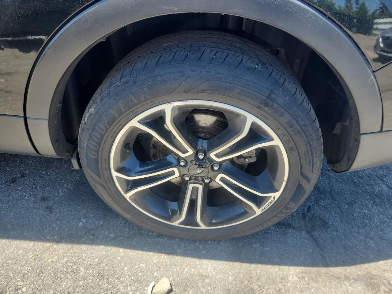2015 Ford Explorer Sport Black vin: 1FM5K8GT0FGC10933 Damage: Left Rear Wheel, Curb Rash, 11 To 12 Inches