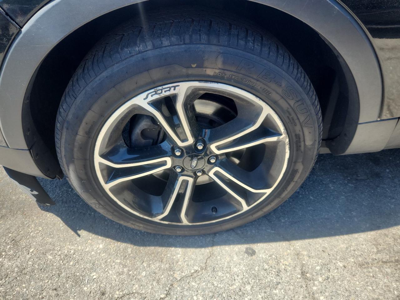 2015 Ford Explorer Sport Black vin: 1FM5K8GT0FGC10933 Damage: Left Front Wheel, Curb Rash, > 12 Inches