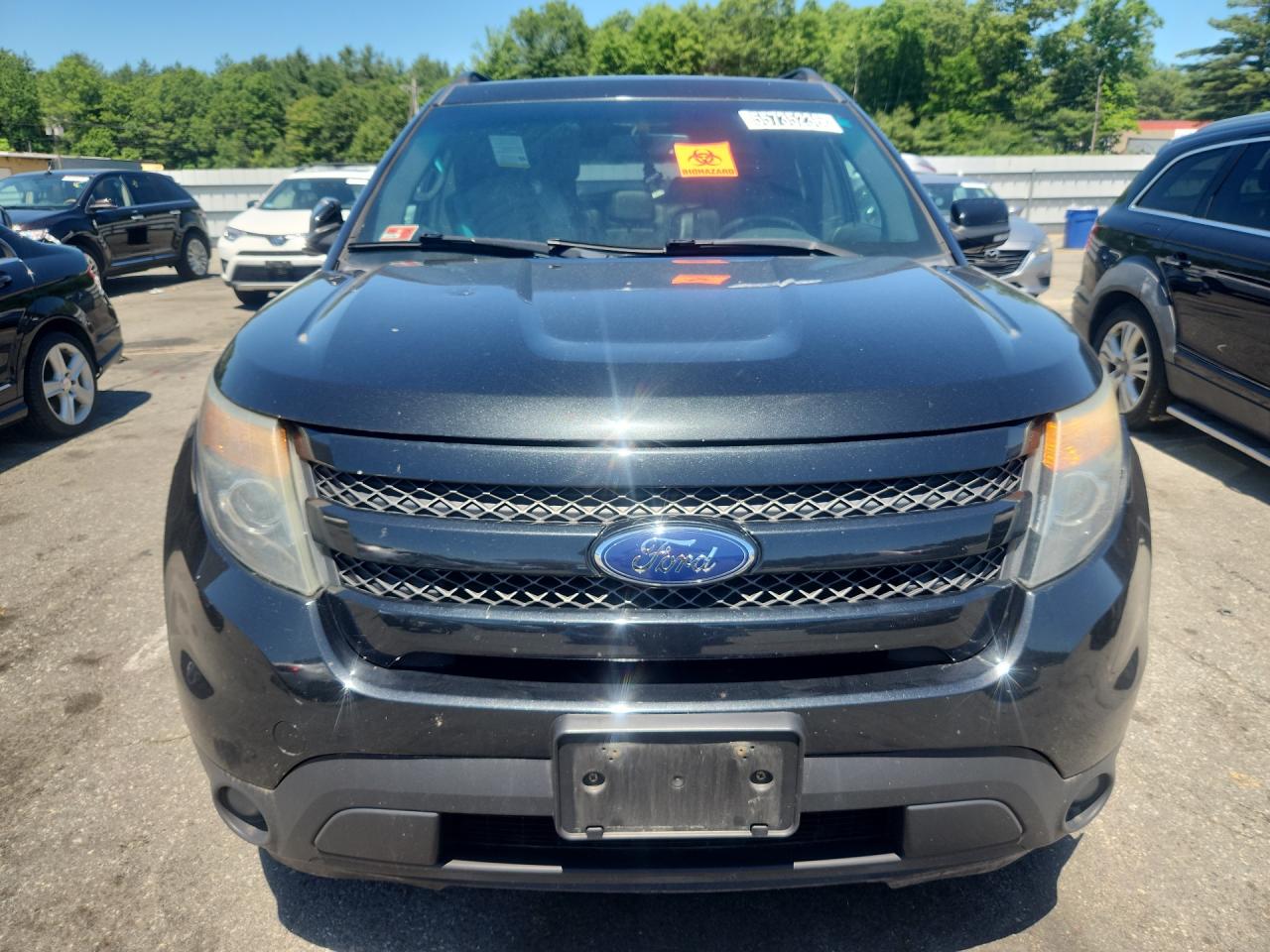 2015 Ford Explorer Sport Black vin: 1FM5K8GT0FGC10933 Damage: Grille, Heavy Scratch, 1/2 To 1 Inch