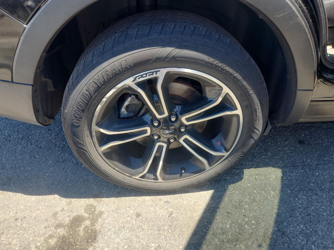 2015 Ford Explorer Sport Black vin: 1FM5K8GT0FGC10933 Damage: Right Rear Wheel, Curb Rash, > 12 Inches