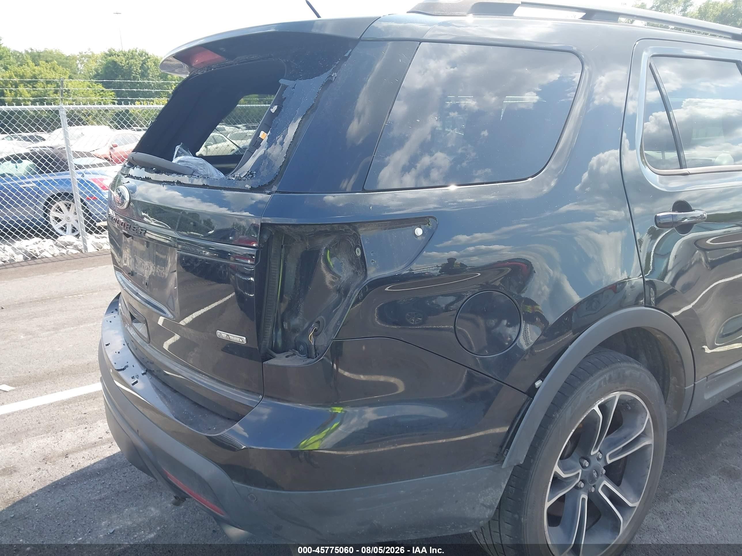 2015 Ford Explorer Sport Черный vin: 1FM5K8GT0FGC12200