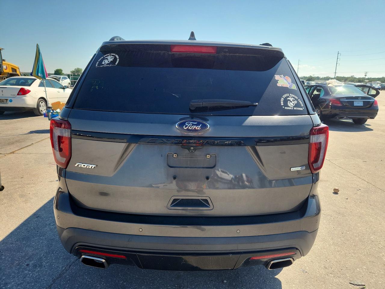 2016 Ford Explorer Sport Charcoal vin: 1FM5K8GT0GGB79328
