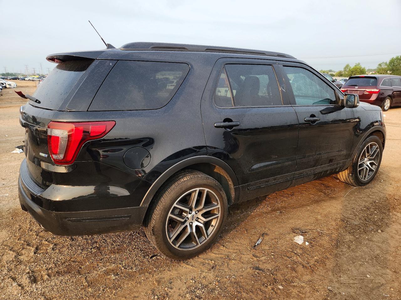 2018 Ford Explorer Sport Black vin: 1FM5K8GT0JGC82269