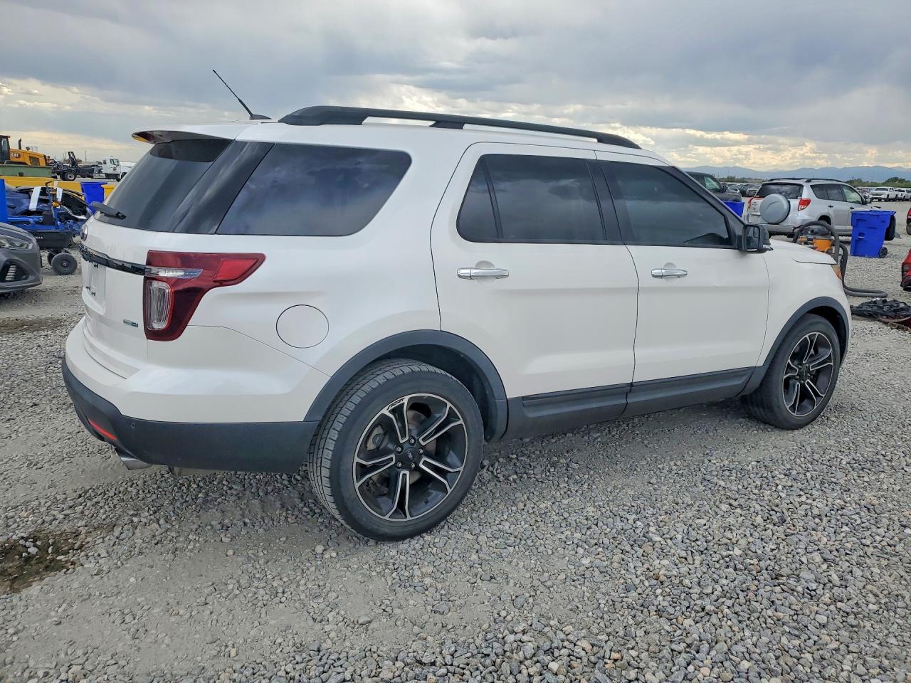 2014 Ford Explorer Sport White vin: 1FM5K8GT1EGA22758