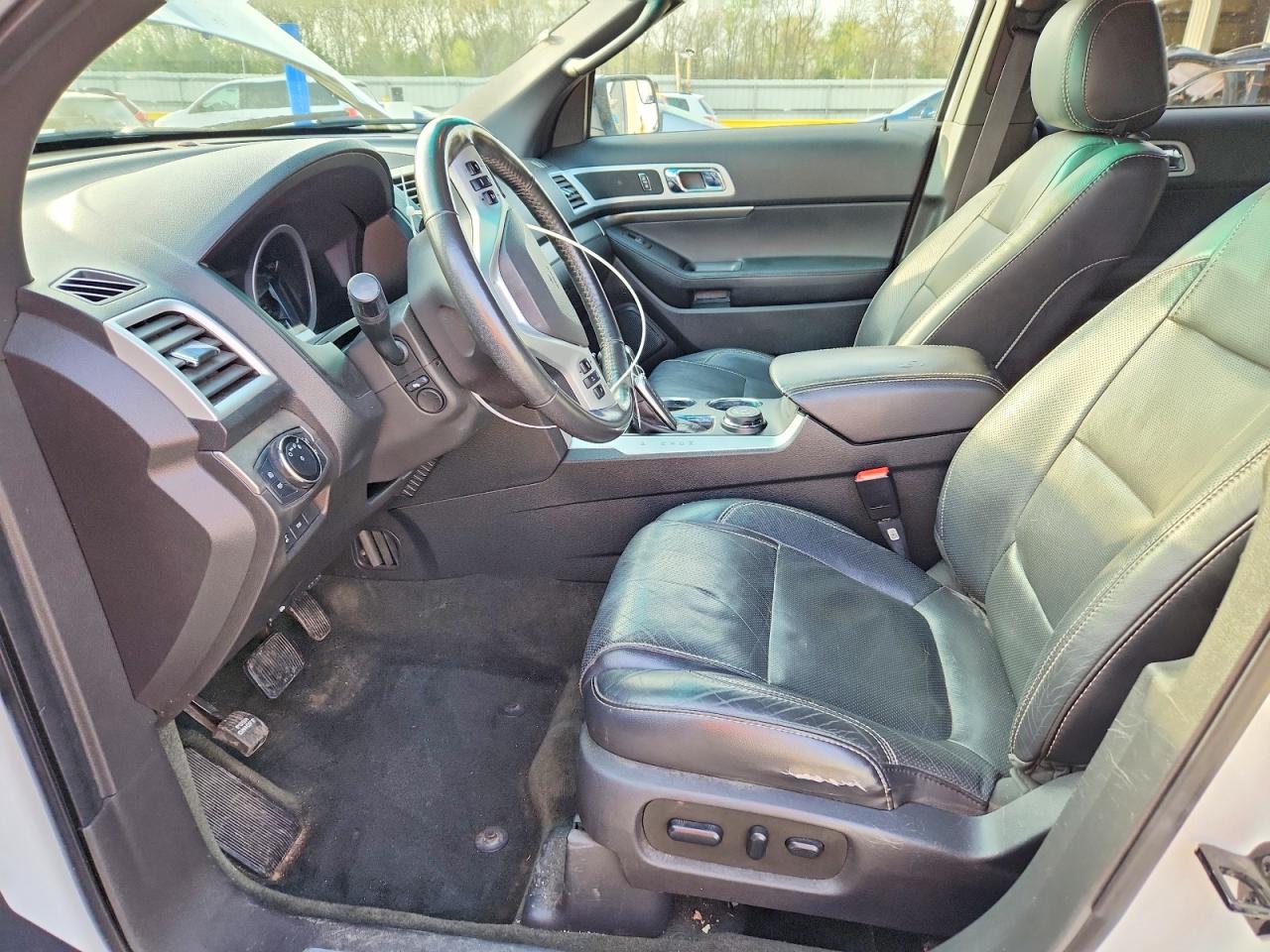 2014 Ford Explorer Sport White vin: 1FM5K8GT1EGA90591