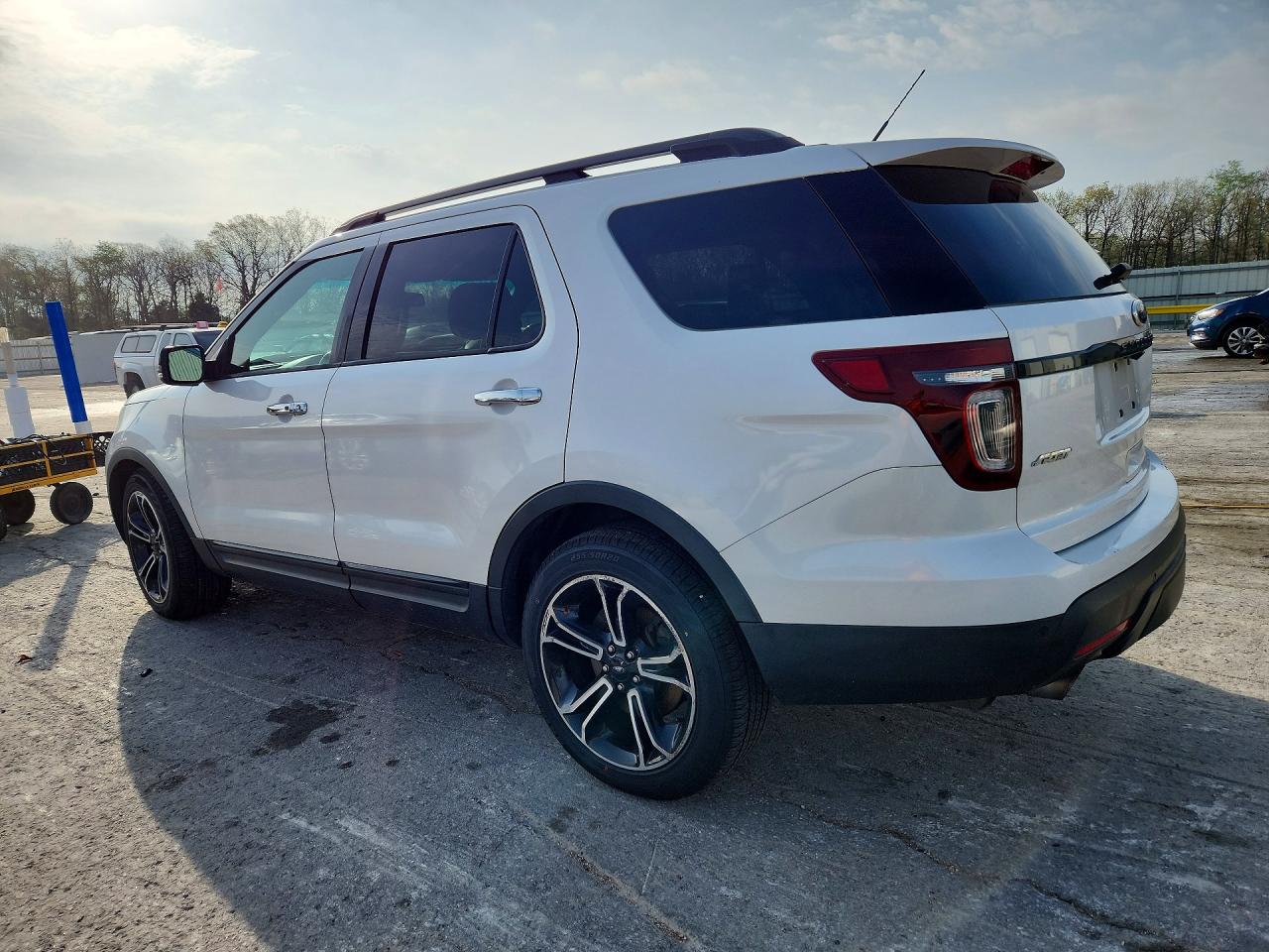 2014 Ford Explorer Sport White vin: 1FM5K8GT1EGA90591