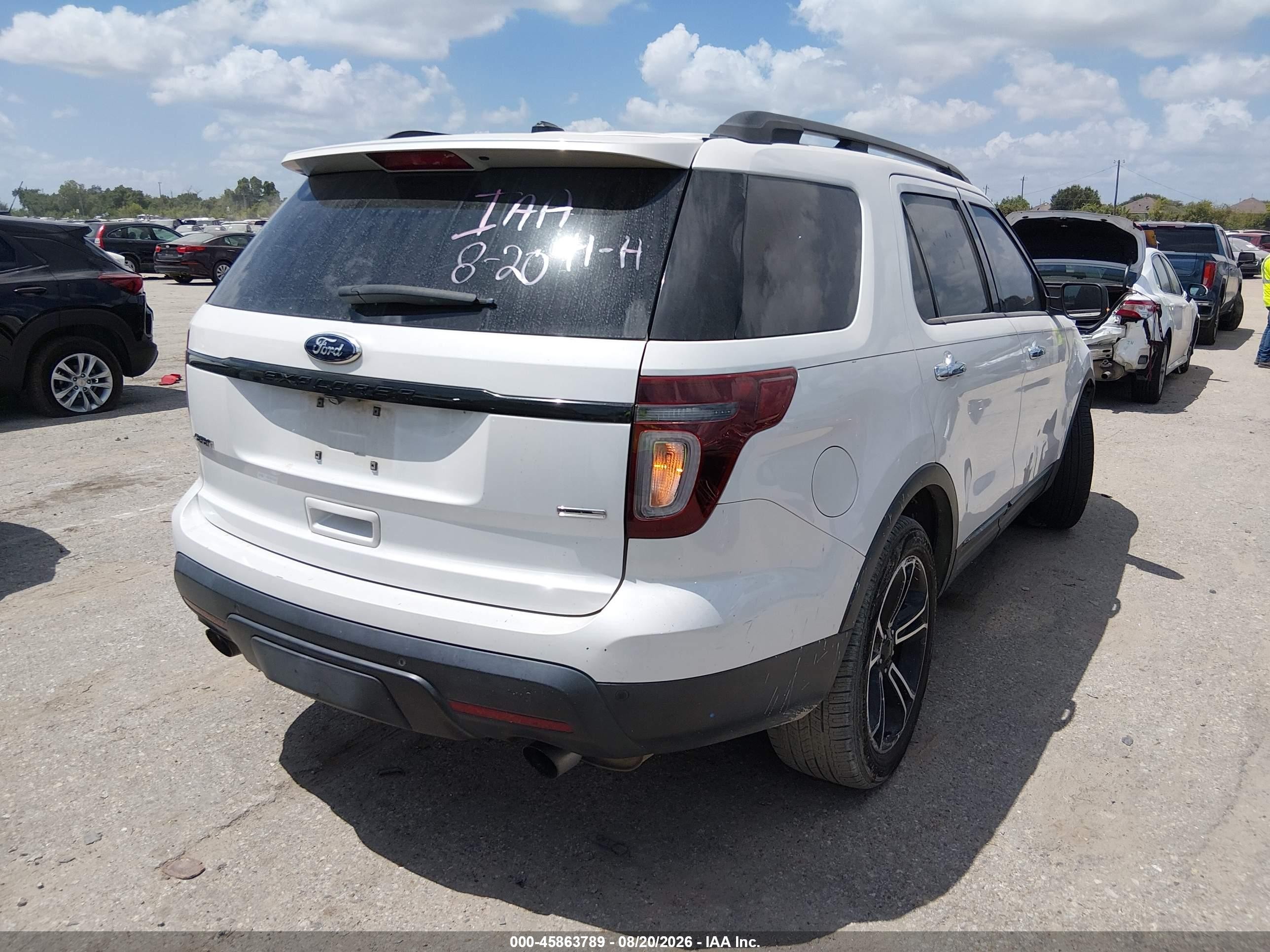 2014 Ford Explorer Sport White vin: 1FM5K8GT1EGA96682