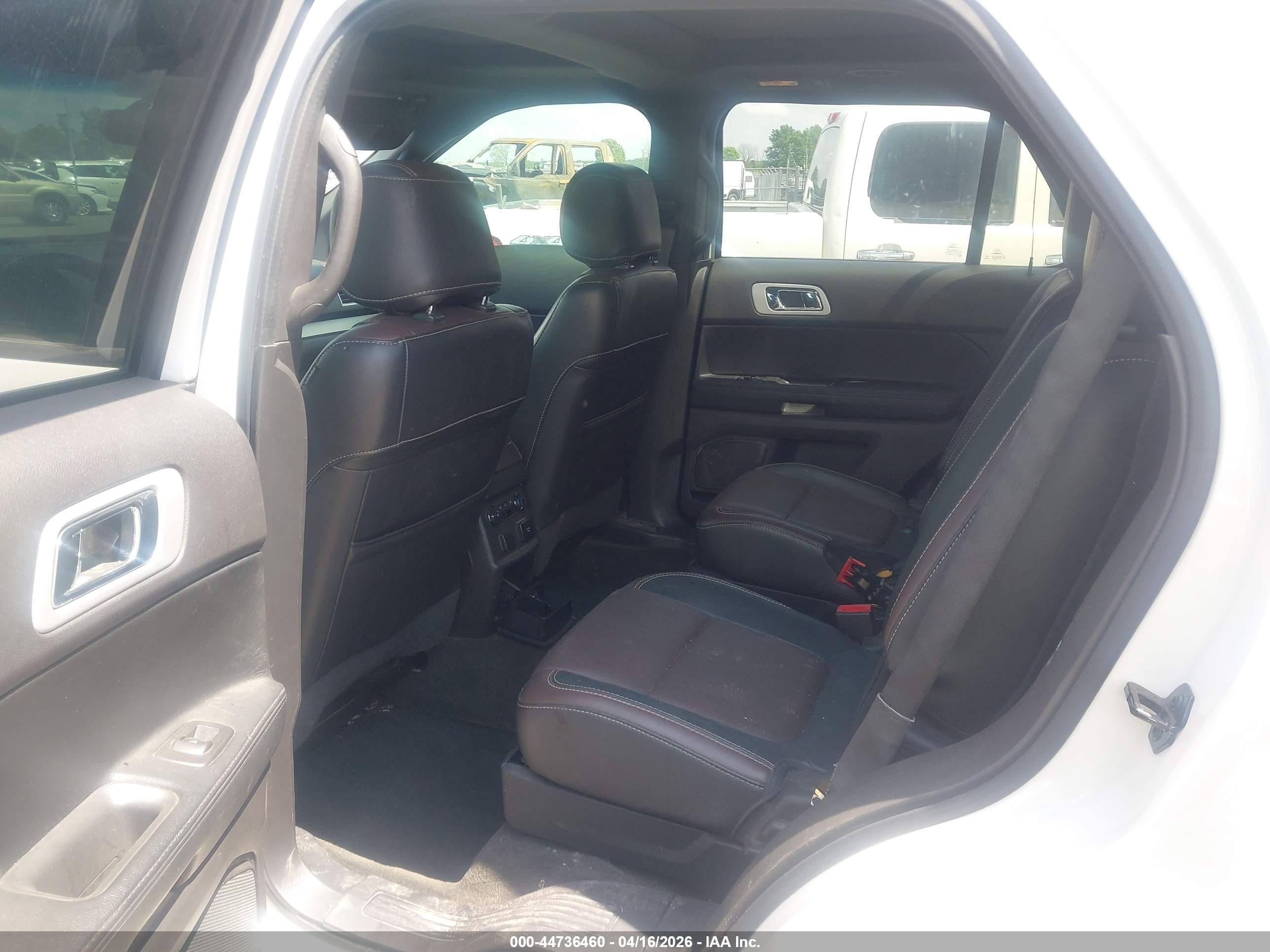 2015 Ford Explorer Sport Белый vin: 1FM5K8GT1FGA19053