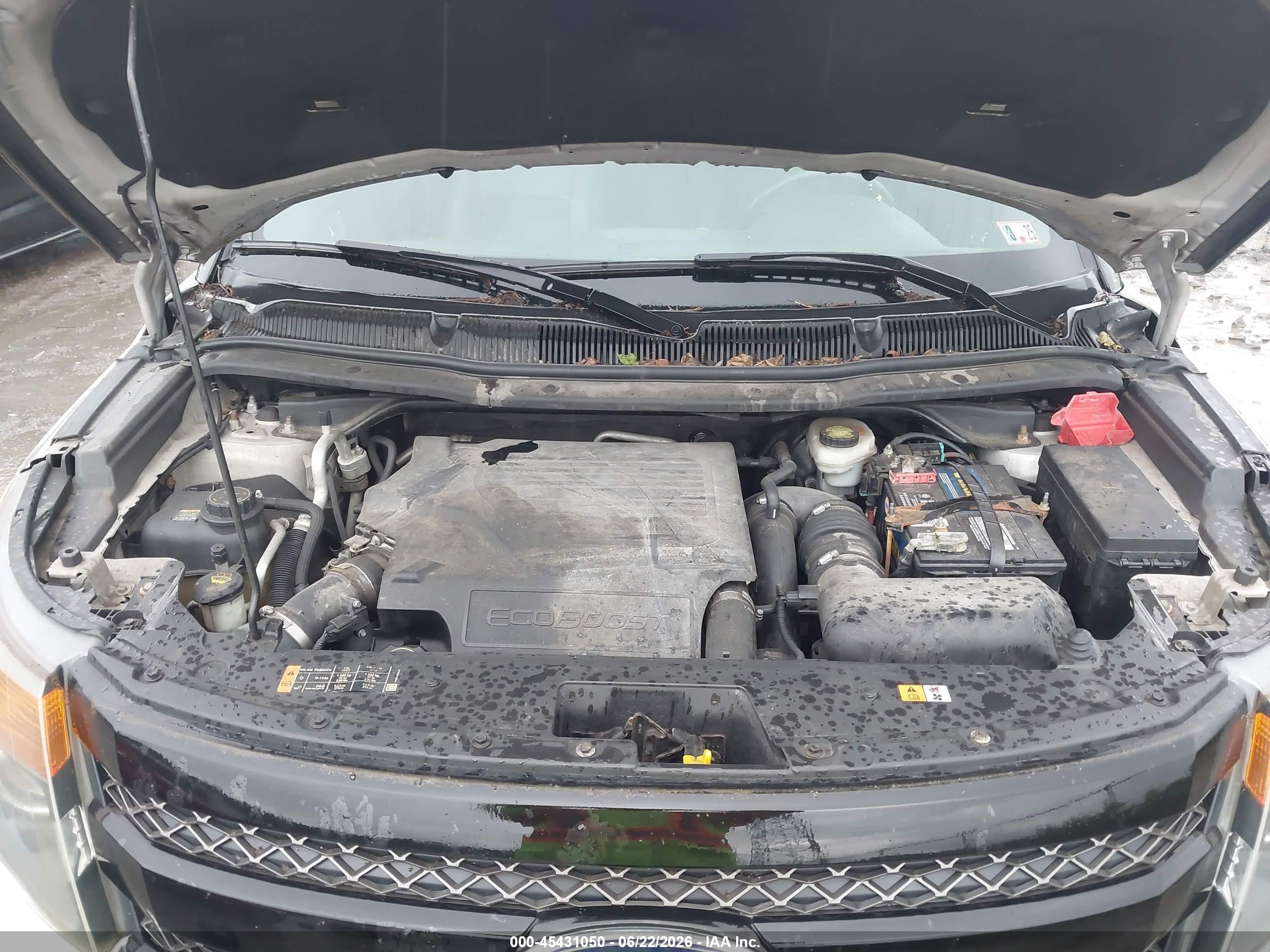 2015 Ford Explorer Sport Серебряный vin: 1FM5K8GT1FGA92004