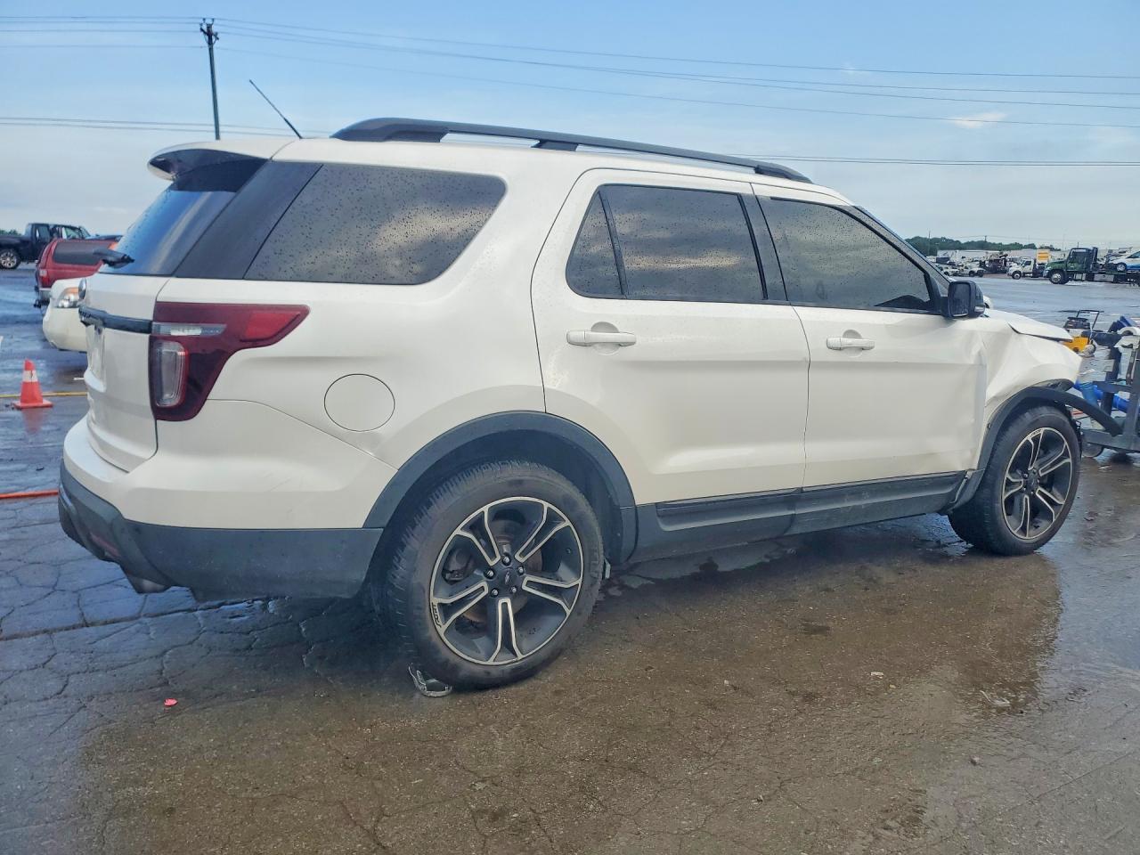 2015 Ford Explorer Sport White vin: 1FM5K8GT1FGC05000