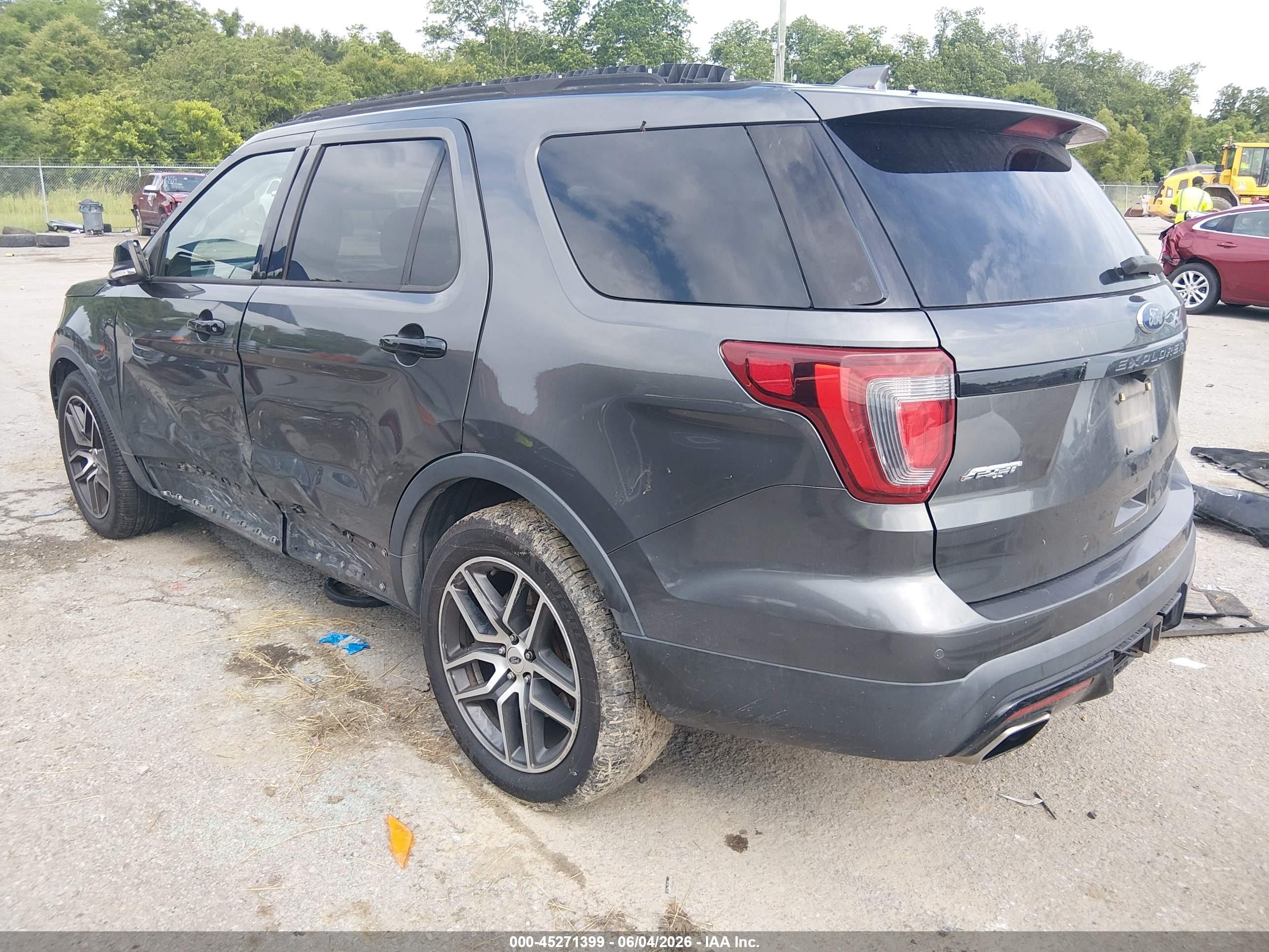 2016 Ford Explorer Sport Gray vin: 1FM5K8GT1GGD21556