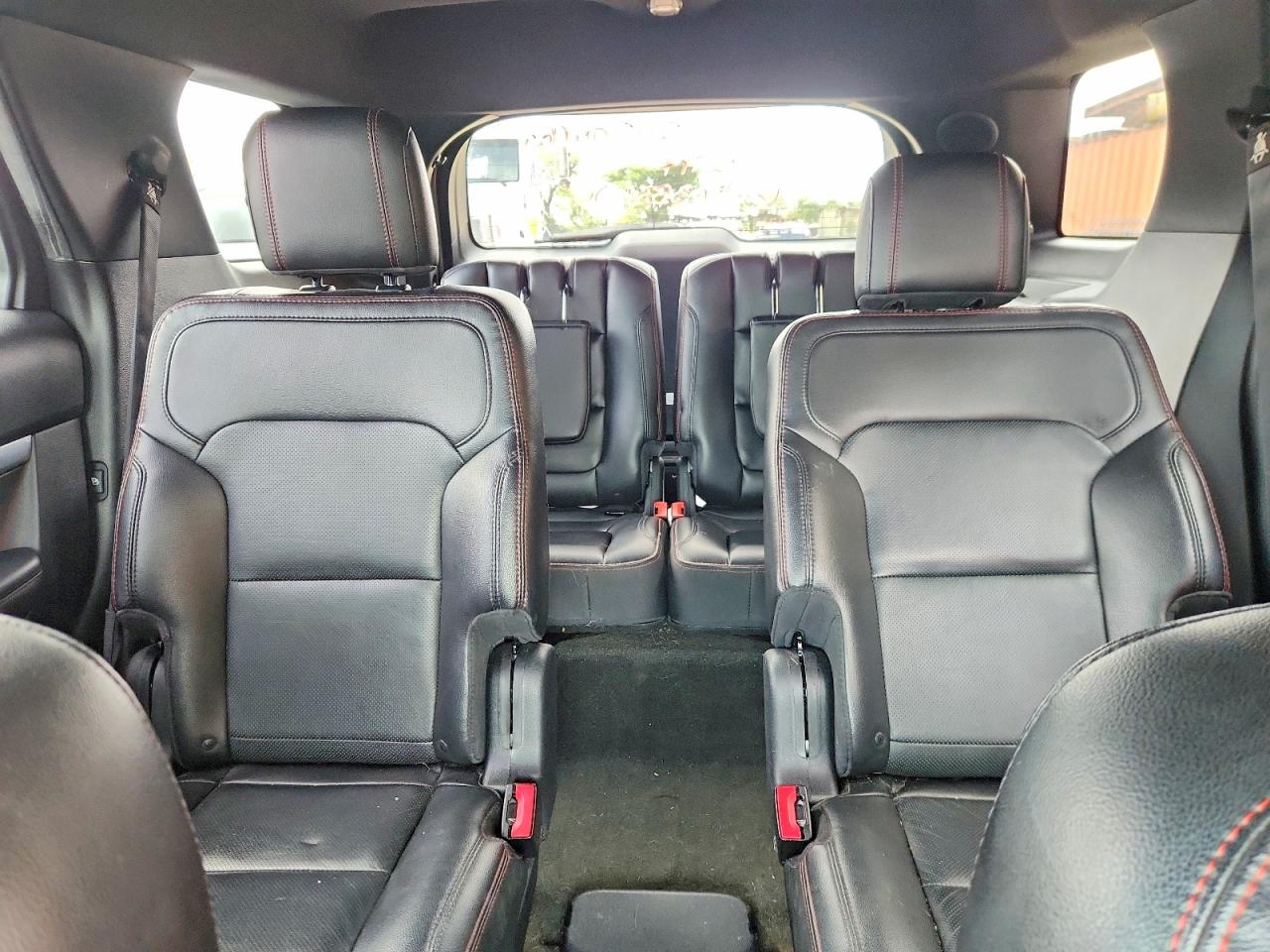 2018 Ford Explorer Sport White vin: 1FM5K8GT1JGA56807