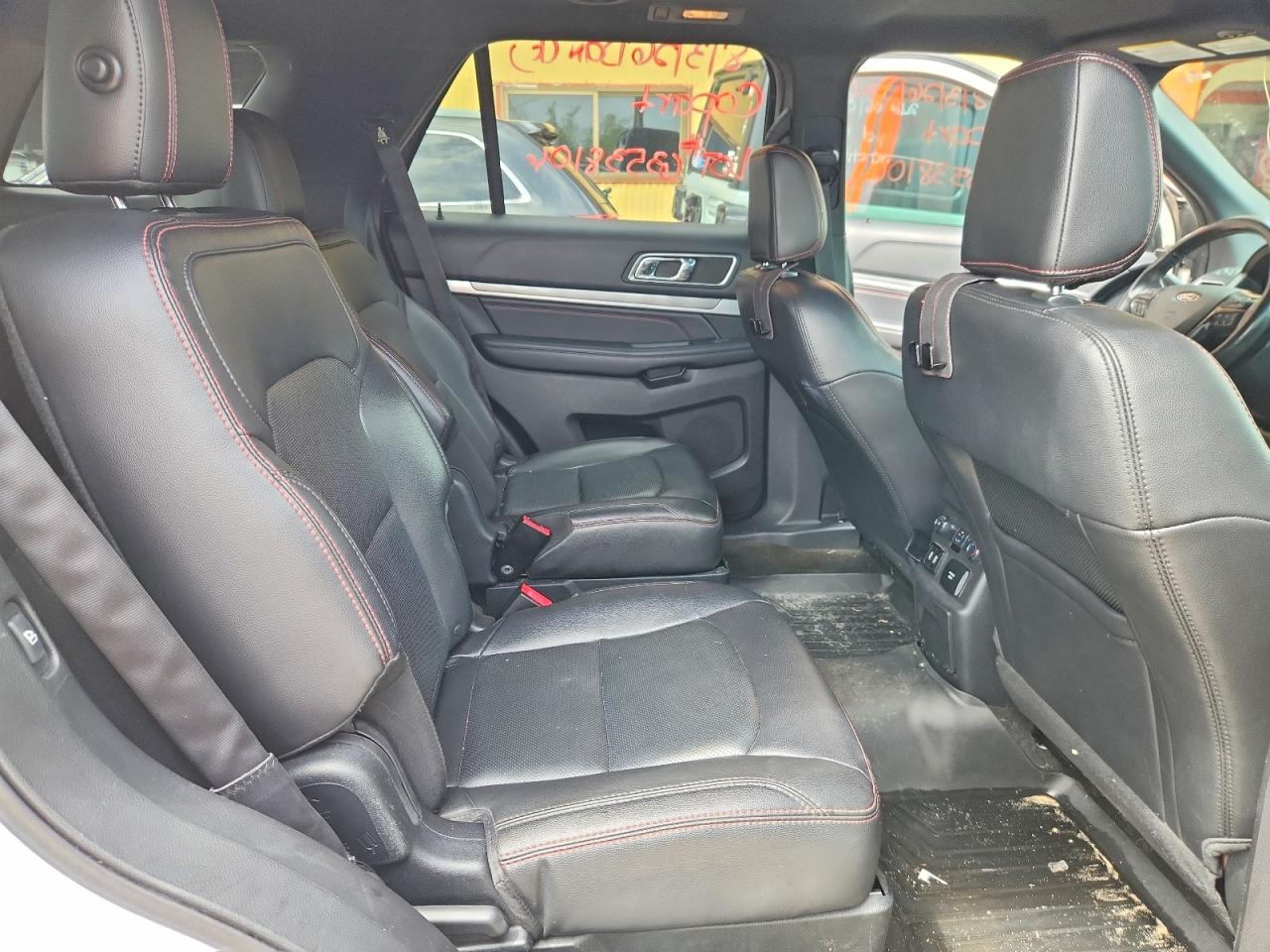 2018 Ford Explorer Sport White vin: 1FM5K8GT1JGA56807
