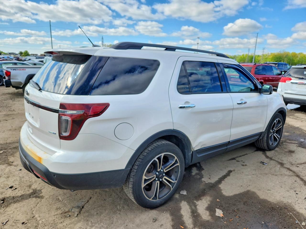 2014 Ford Explorer Sport White vin: 1FM5K8GT2EGA10196