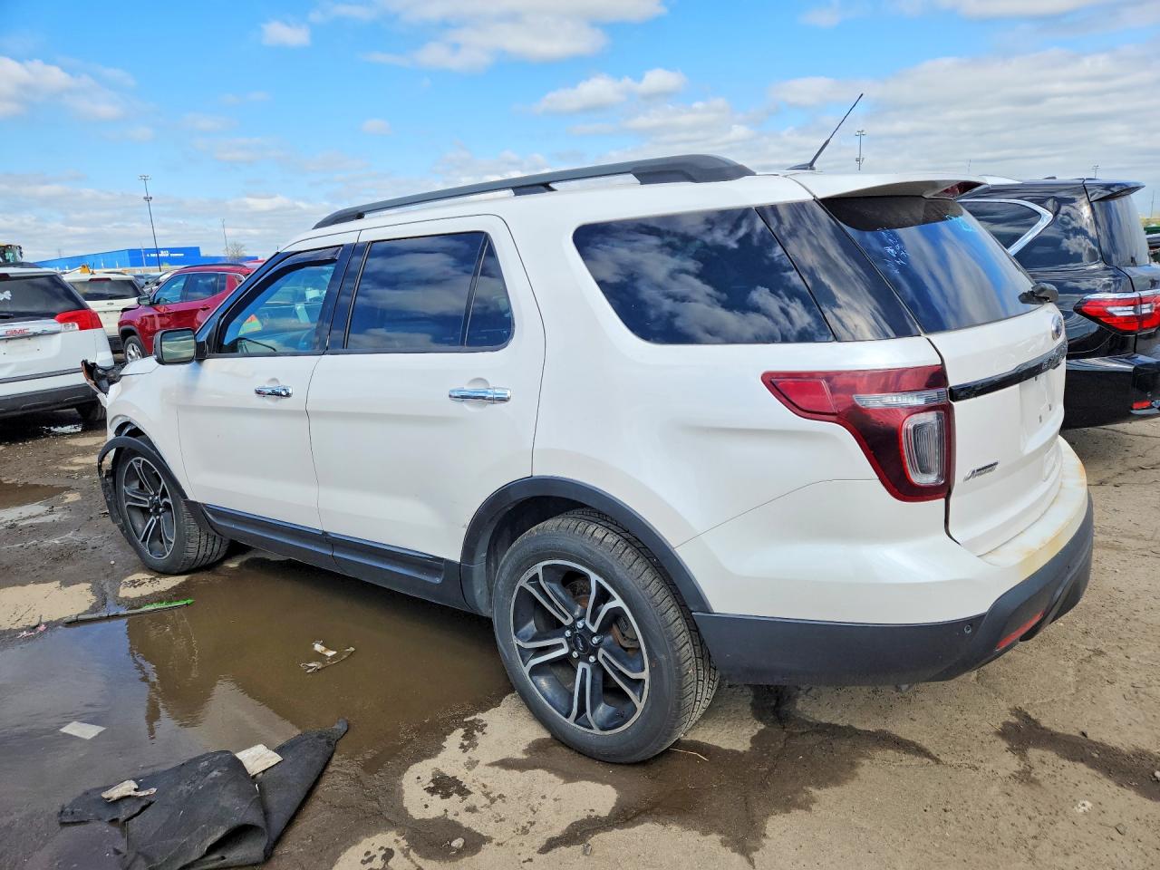 2014 Ford Explorer Sport White vin: 1FM5K8GT2EGA10196