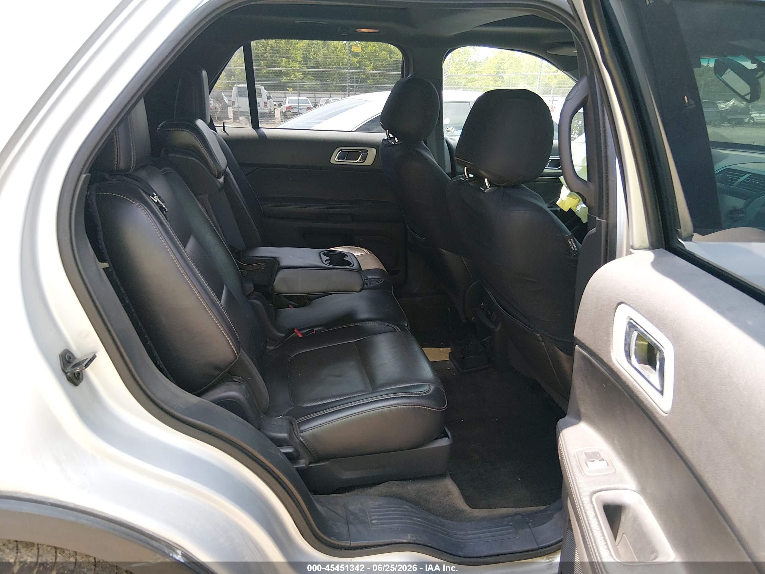 2014 Ford Explorer Sport Серебряный vin: 1FM5K8GT2EGA93046