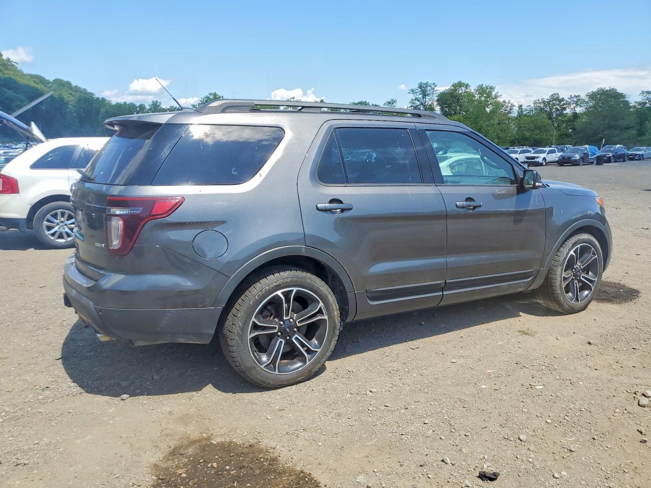 2015 Ford Explorer Sport Угольный vin: 1FM5K8GT2FGA00690